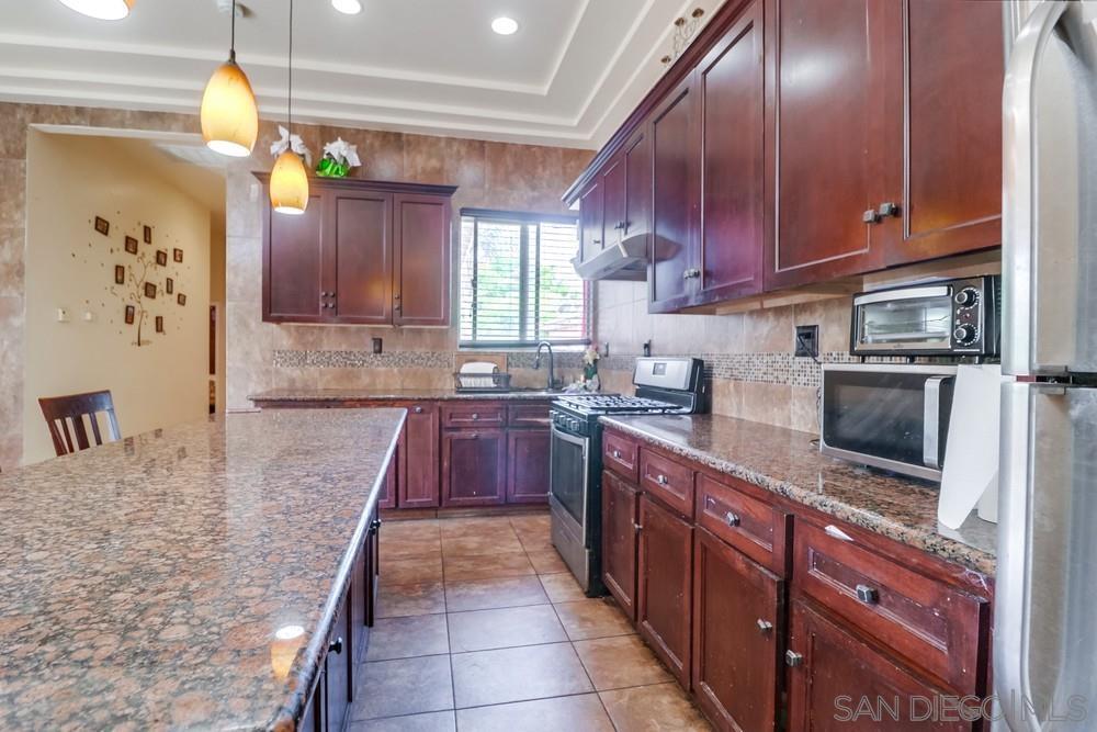 Detail Gallery Image 9 of 30 For 3521  Acacia, San Diego,  CA 92113 - – Beds | – Baths