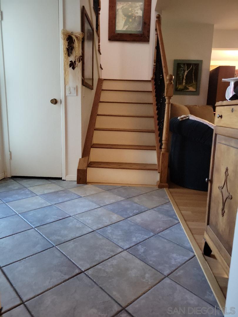 Detail Gallery Image 2 of 13 For 9881  Aldergrove Ln, Spring Valley,  CA 91977 - 3 Beds | 2 Baths