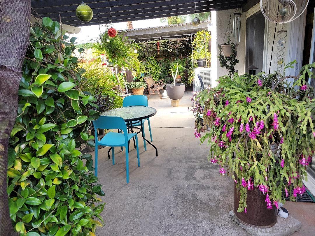 Detail Gallery Image 9 of 13 For 9881  Aldergrove Ln, Spring Valley,  CA 91977 - 3 Beds | 2 Baths