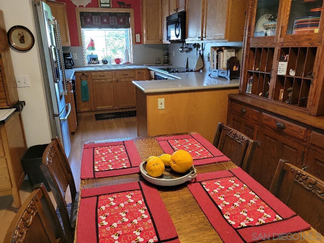 Detail Gallery Image 10 of 13 For 9881  Aldergrove Ln, Spring Valley,  CA 91977 - 3 Beds | 2 Baths