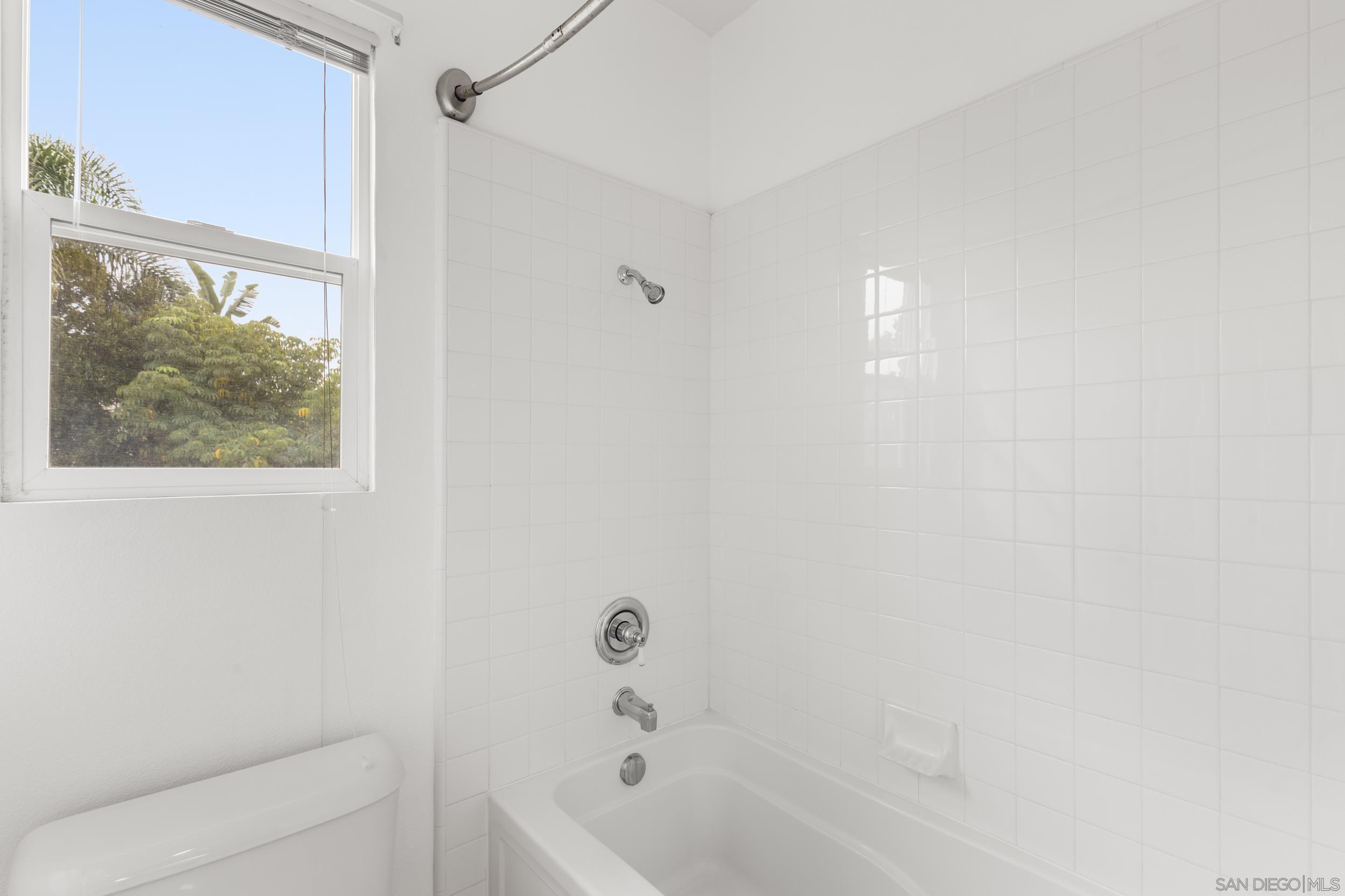 Detail Gallery Image 28 of 46 For 16357  Deer Ridge Rd, San Diego,  CA 92127 - 5 Beds | 4/1 Baths