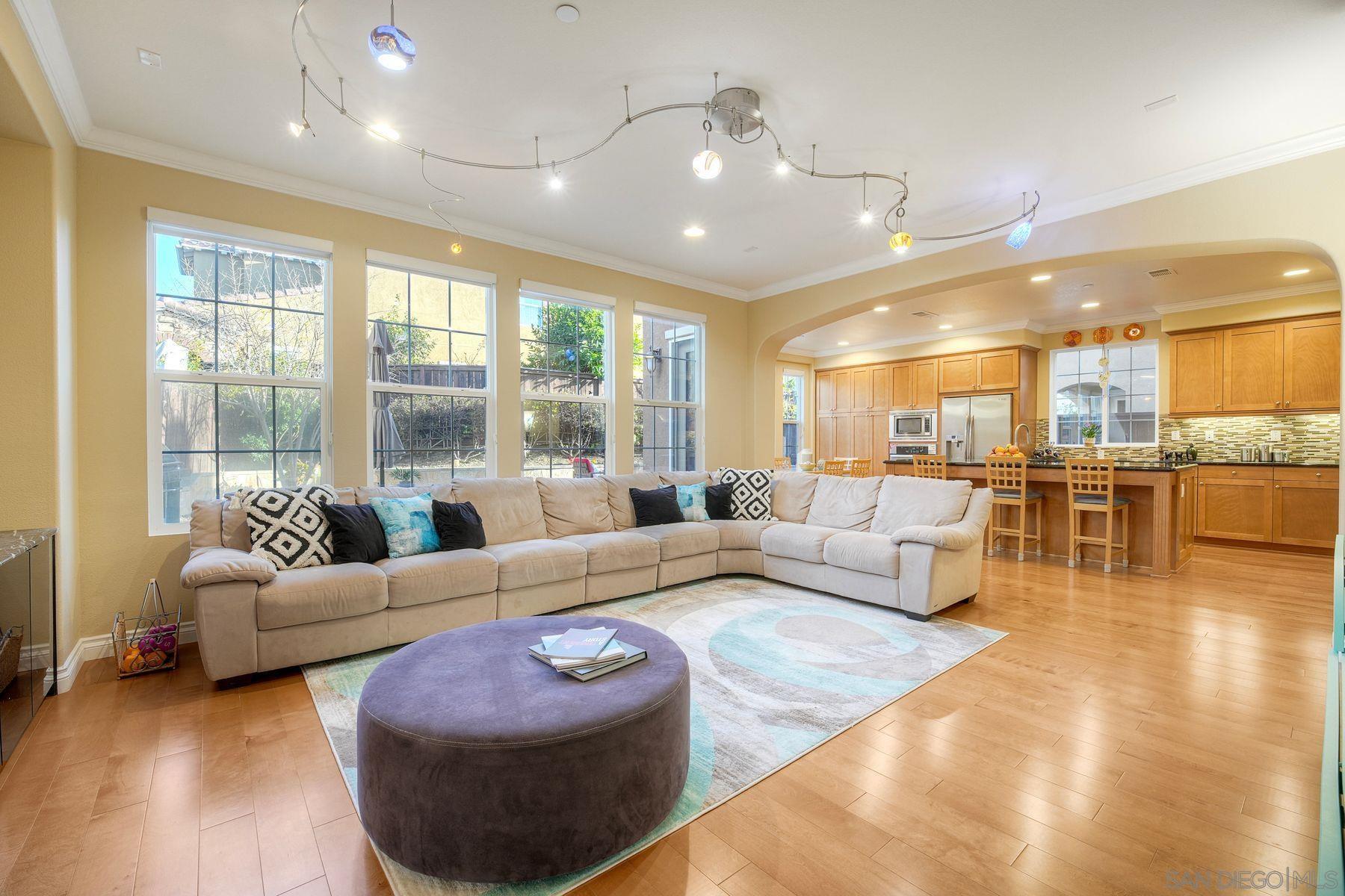 Detail Gallery Image 20 of 29 For 17135  Glen Aspen Dr, San Diego,  CA 92127 - 4 Beds | 3/1 Baths