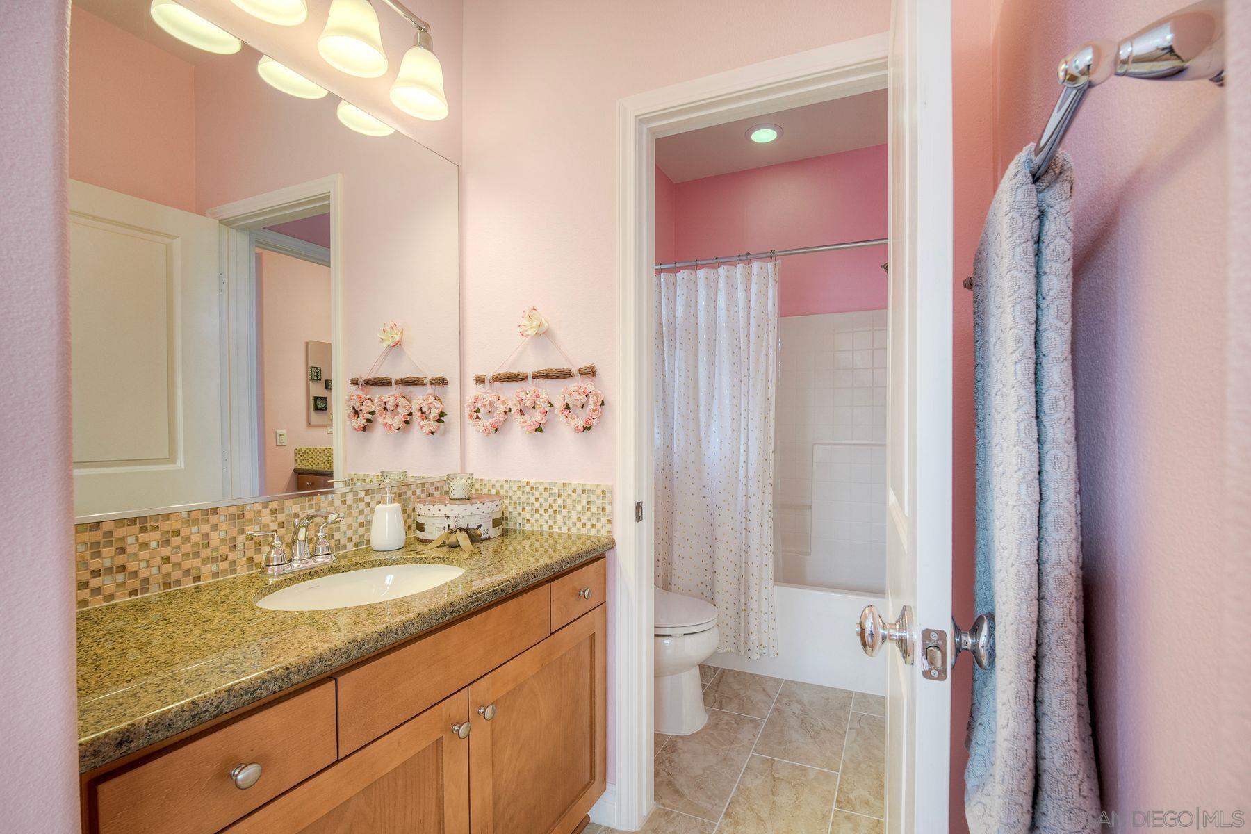 Detail Gallery Image 22 of 29 For 17135  Glen Aspen Dr, San Diego,  CA 92127 - 4 Beds | 3/1 Baths