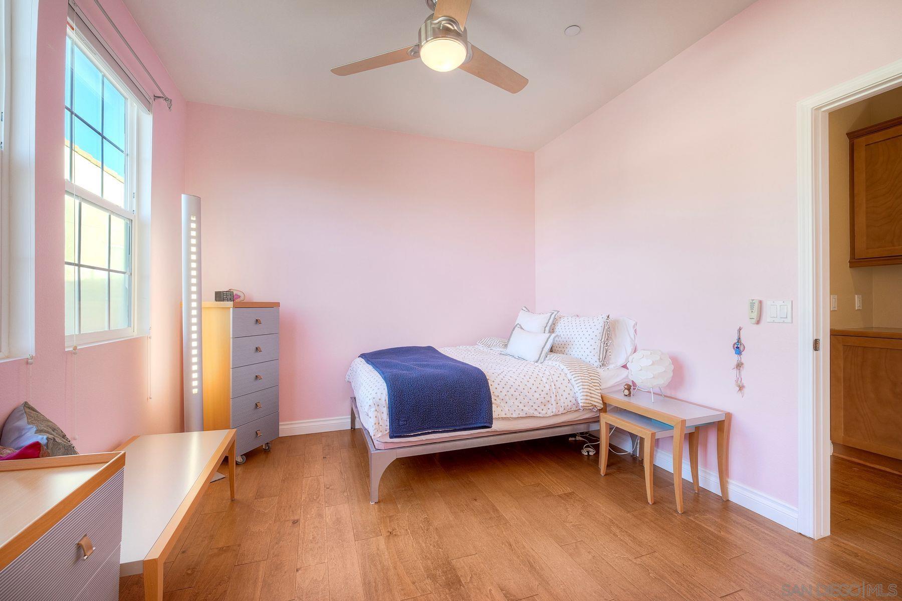 Detail Gallery Image 23 of 29 For 17135  Glen Aspen Dr, San Diego,  CA 92127 - 4 Beds | 3/1 Baths