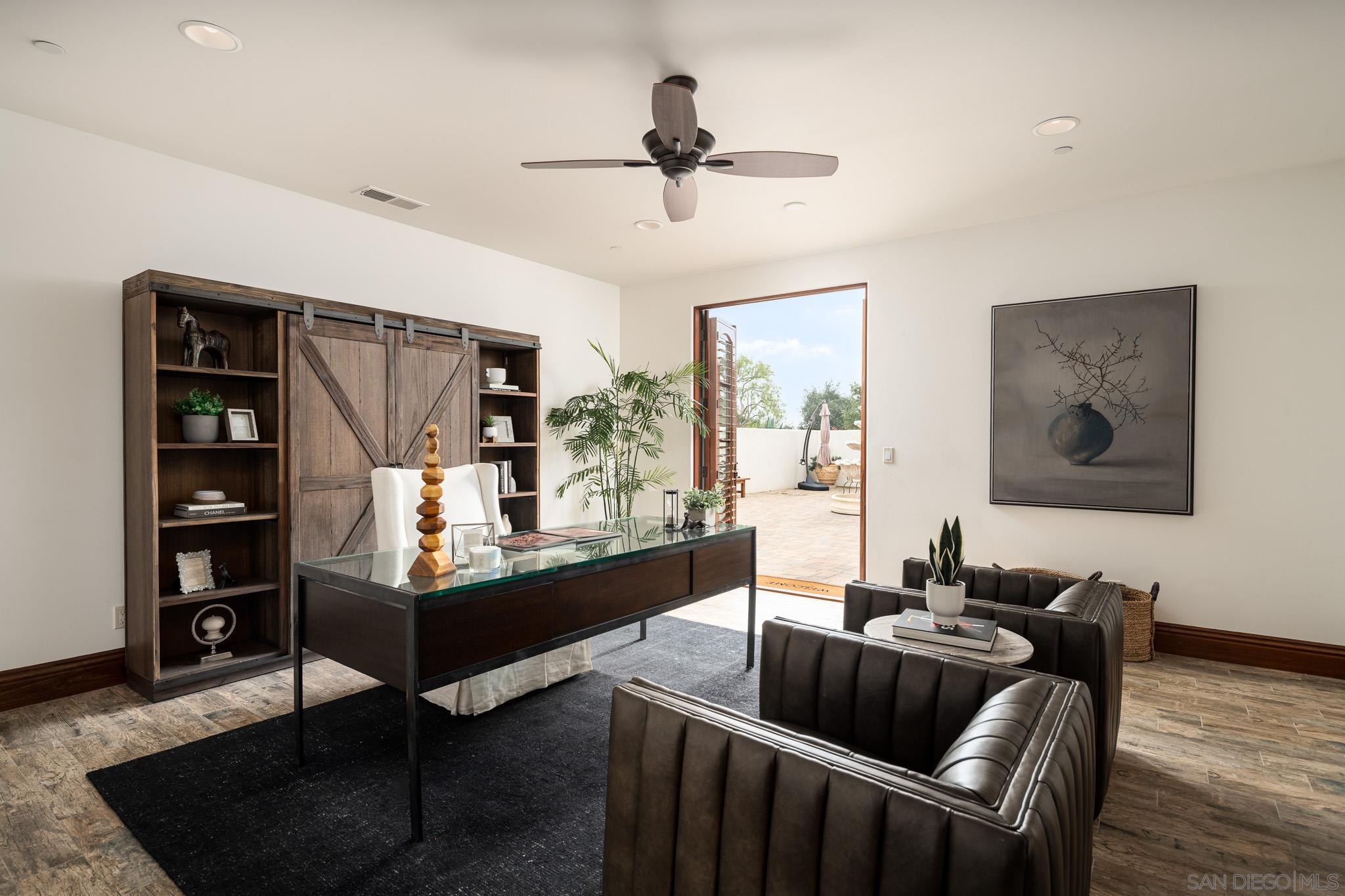 Detail Gallery Image 18 of 41 For 7576  Northern Lights, San Diego,  CA 92127 - 6 Beds | 5/1 Baths