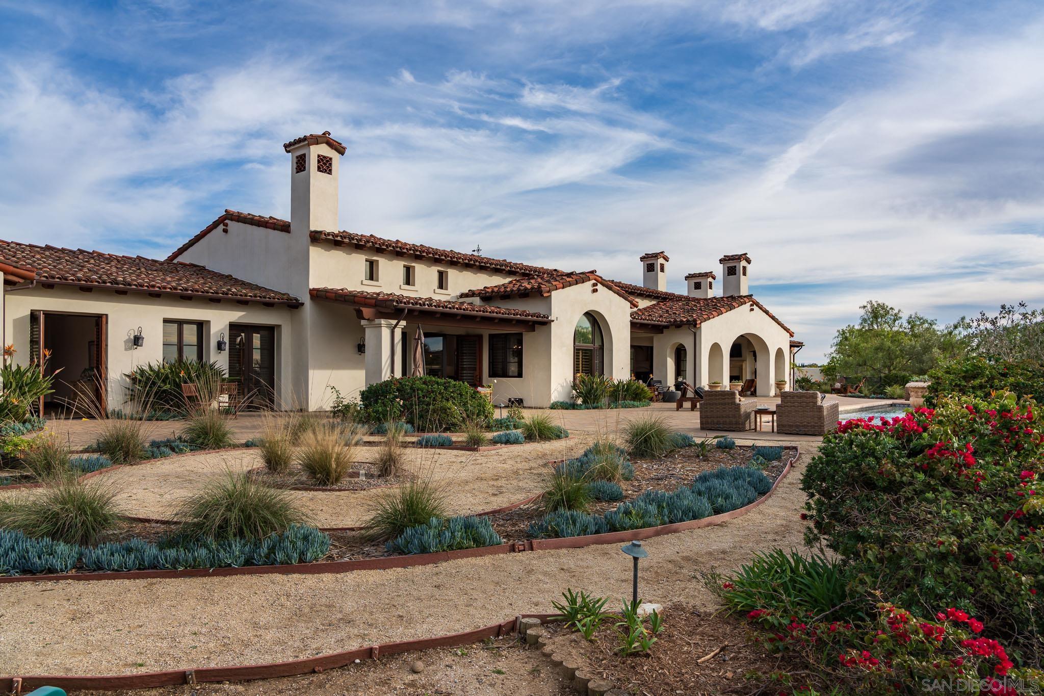 Detail Gallery Image 27 of 41 For 7576  Northern Lights, San Diego,  CA 92127 - 6 Beds | 5/1 Baths