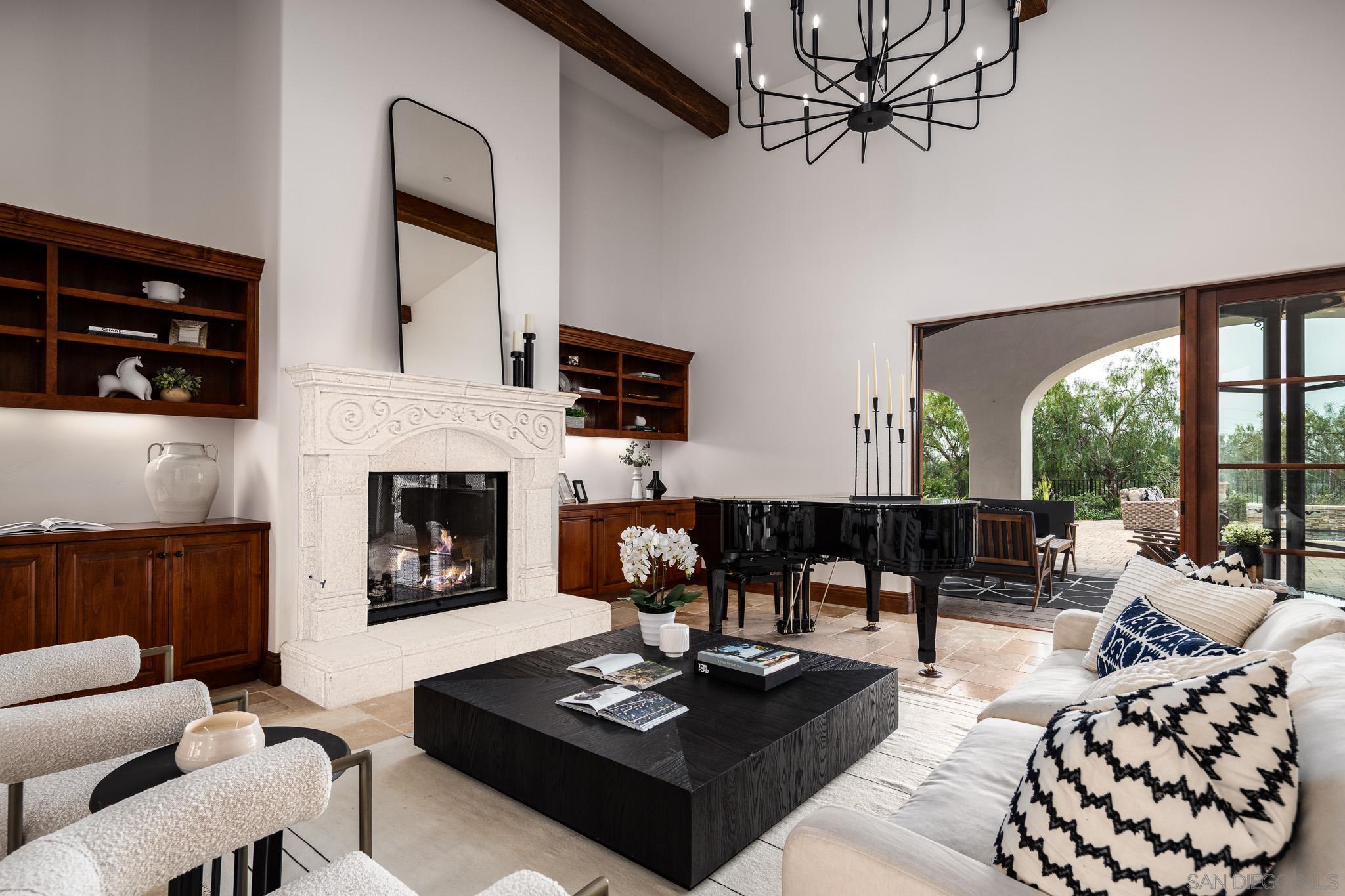 Detail Gallery Image 10 of 21 For 7576  Northern Lights, San Diego,  CA 92127 - 6 Beds | 5/1 Baths