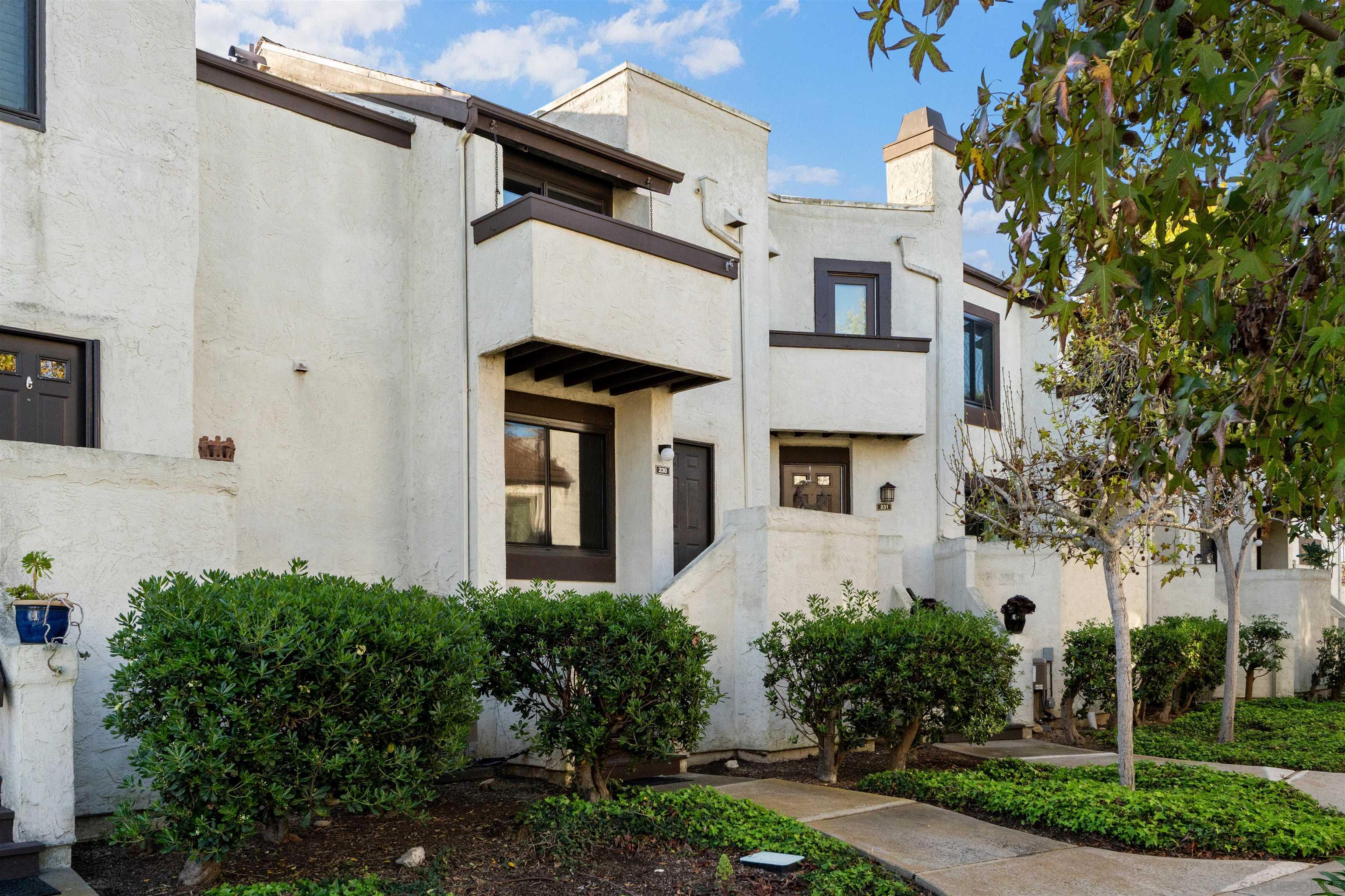 Detail Gallery Image 2 of 33 For 3885  Caminito Litoral  #230,  San Diego,  CA 92107 - 2 Beds | 1 Baths