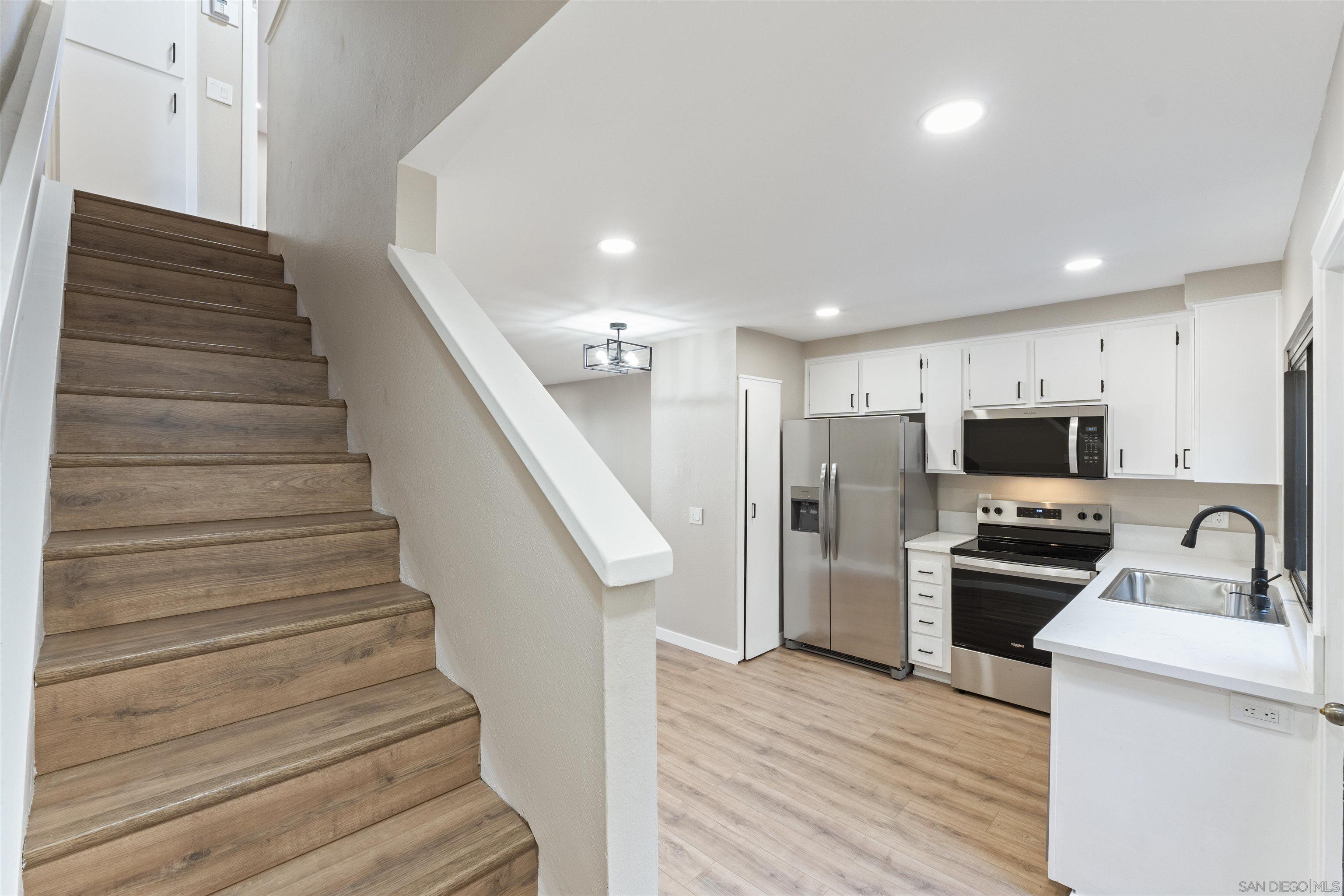 Detail Gallery Image 15 of 33 For 3885  Caminito Litoral  #230,  San Diego,  CA 92107 - 2 Beds | 1 Baths