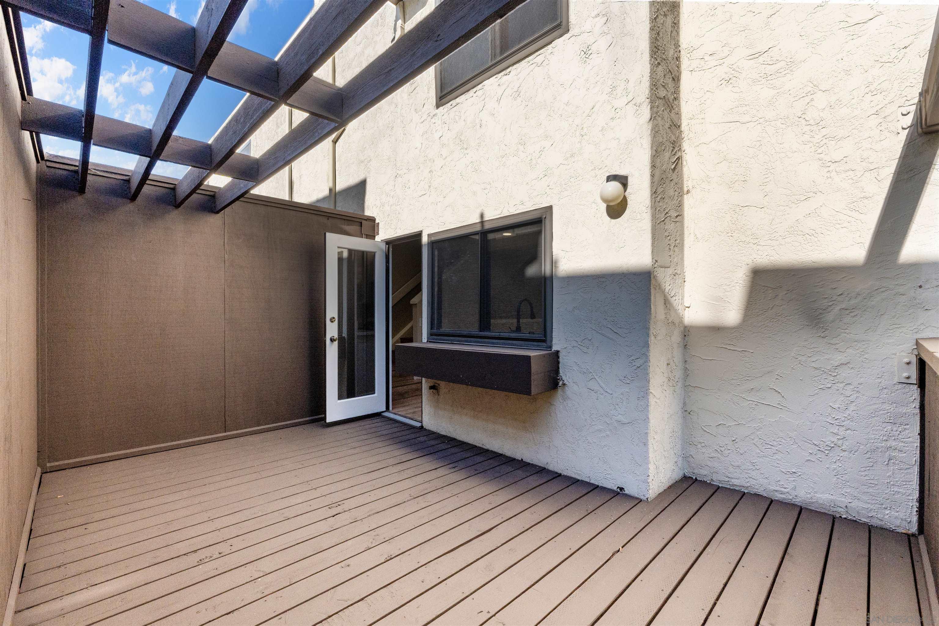 Detail Gallery Image 17 of 33 For 3885  Caminito Litoral  #230,  San Diego,  CA 92107 - 2 Beds | 1 Baths