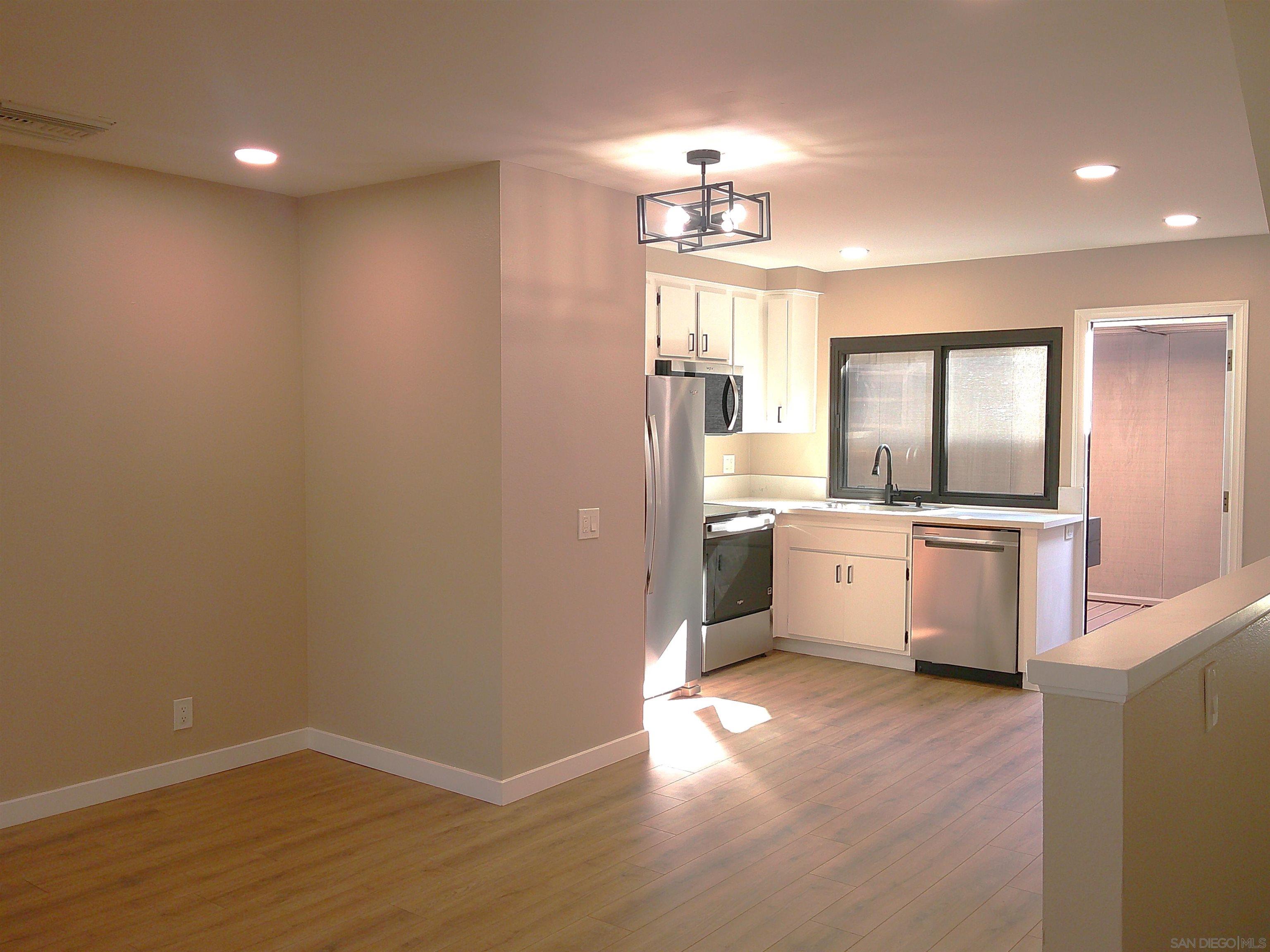 Detail Gallery Image 17 of 23 For 3885  Caminito Litoral  #230,  San Diego,  CA 92107 - 2 Beds | 1 Baths