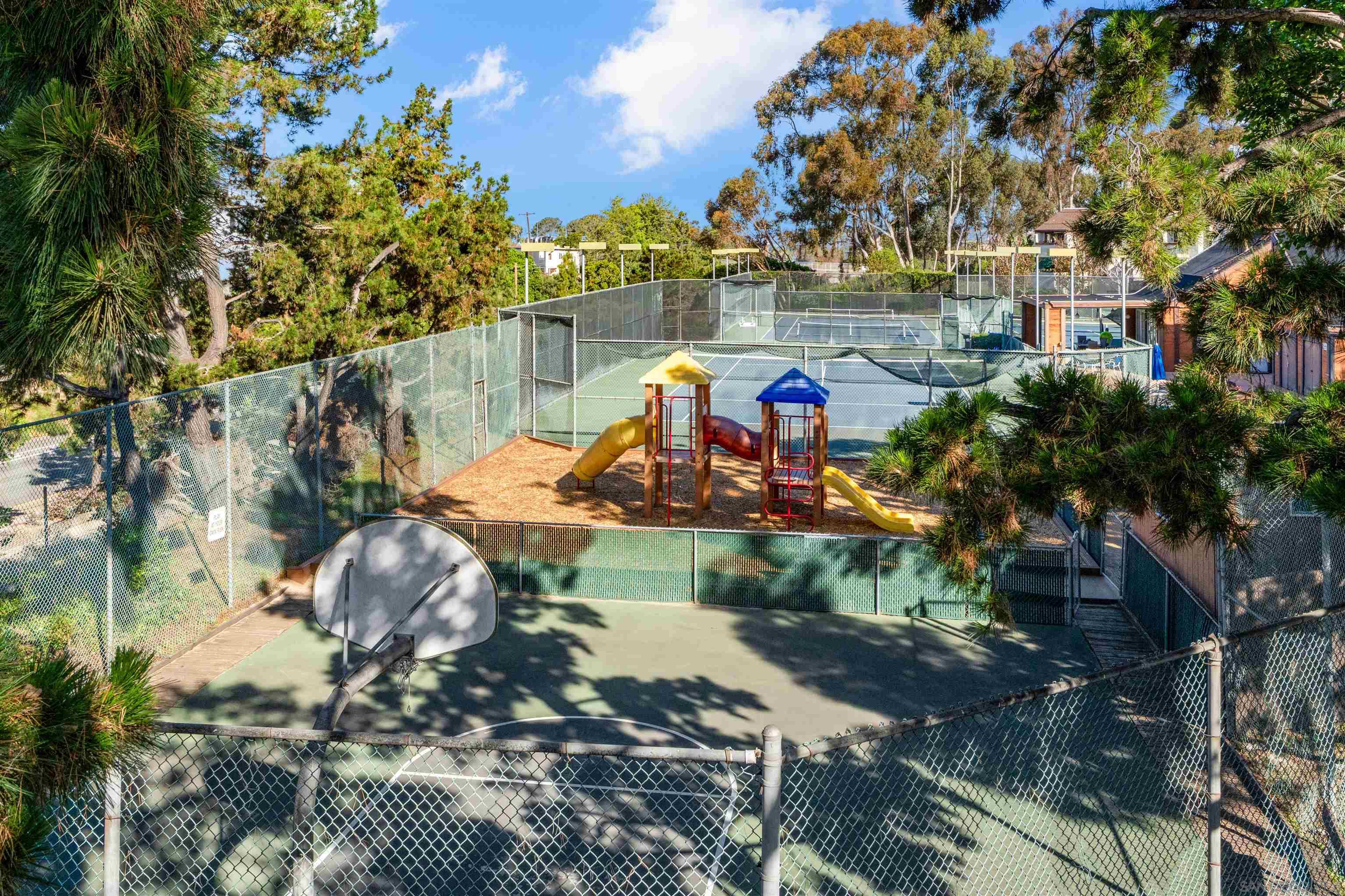 Detail Gallery Image 32 of 33 For 3885  Caminito Litoral  #230,  San Diego,  CA 92107 - 2 Beds | 1 Baths