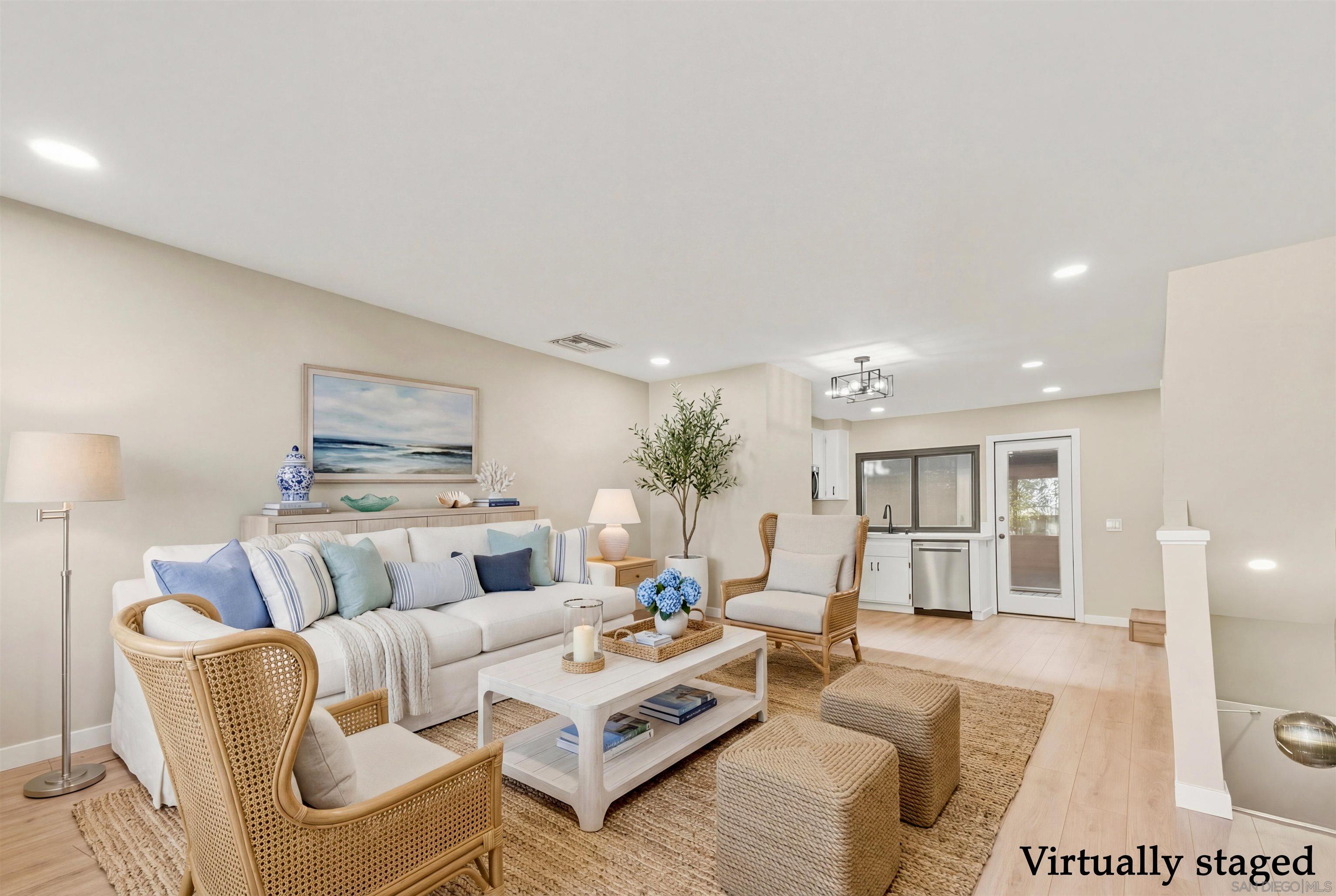 Detail Gallery Image 5 of 33 For 3885  Caminito Litoral  #230,  San Diego,  CA 92107 - 2 Beds | 1 Baths