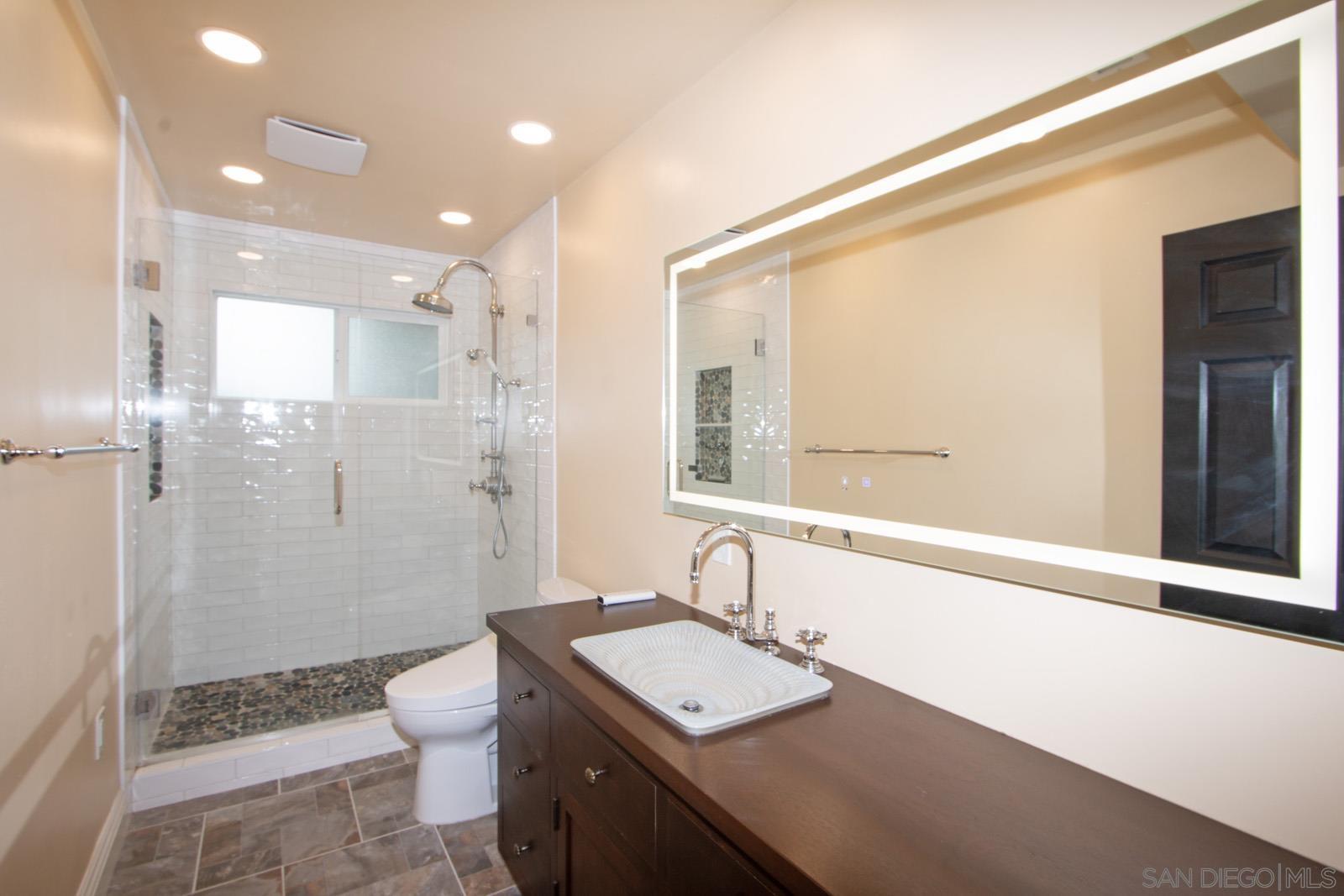 Detail Gallery Image 28 of 38 For 31948  Del Cielo Este  #7,  Bonsall,  CA 92003 - 3 Beds | 2 Baths