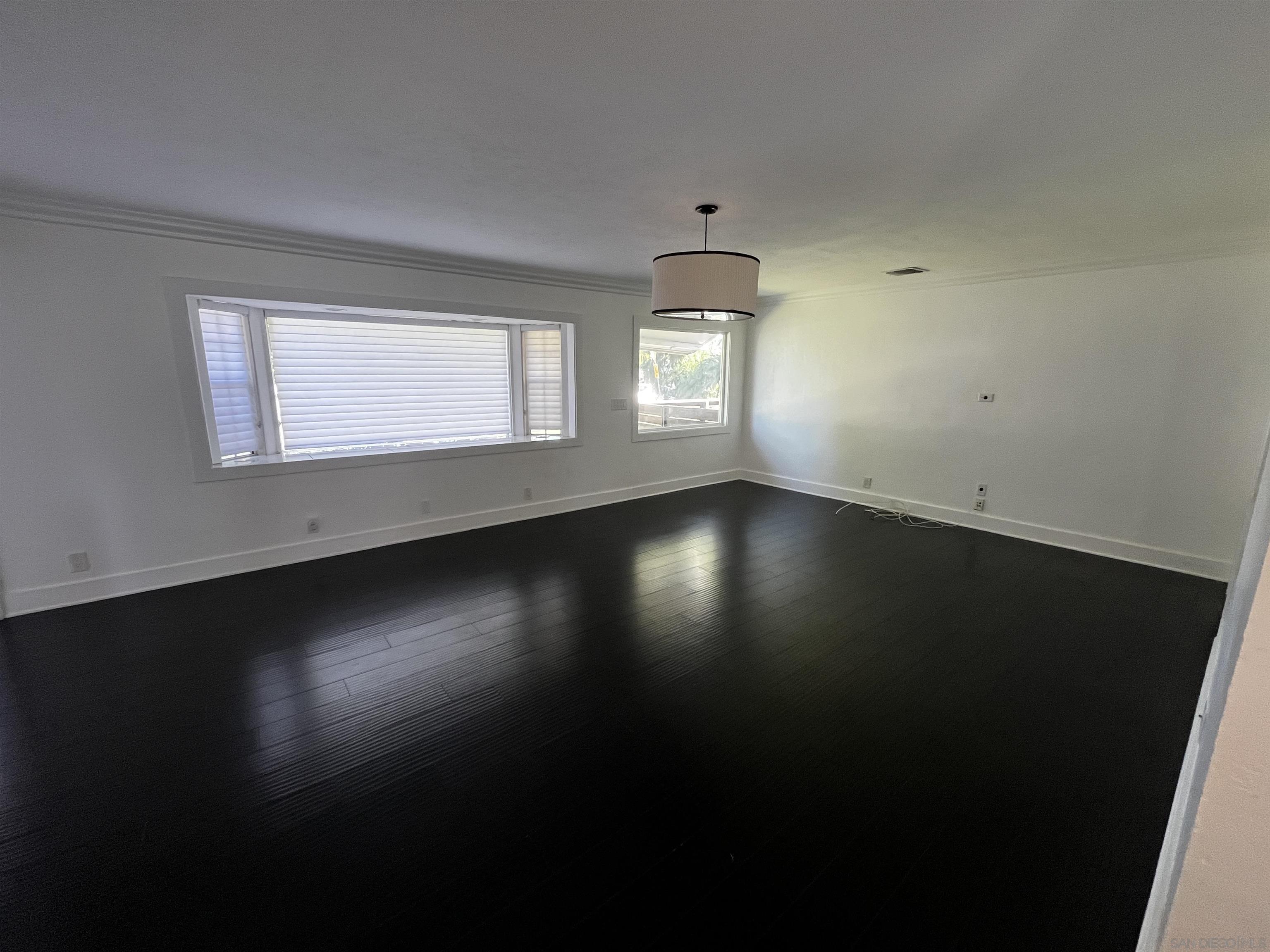 Detail Gallery Image 14 of 54 For 1625  Stewart St, Oceanside,  CA 92054 - 4 Beds | 3 Baths