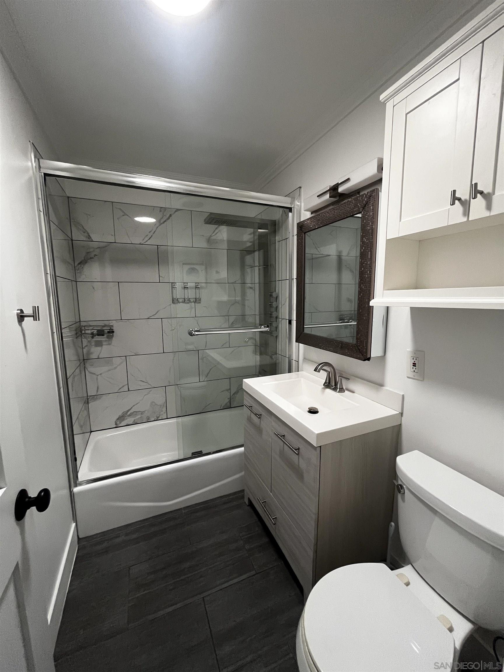 Detail Gallery Image 17 of 54 For 1625  Stewart St, Oceanside,  CA 92054 - 4 Beds | 3 Baths