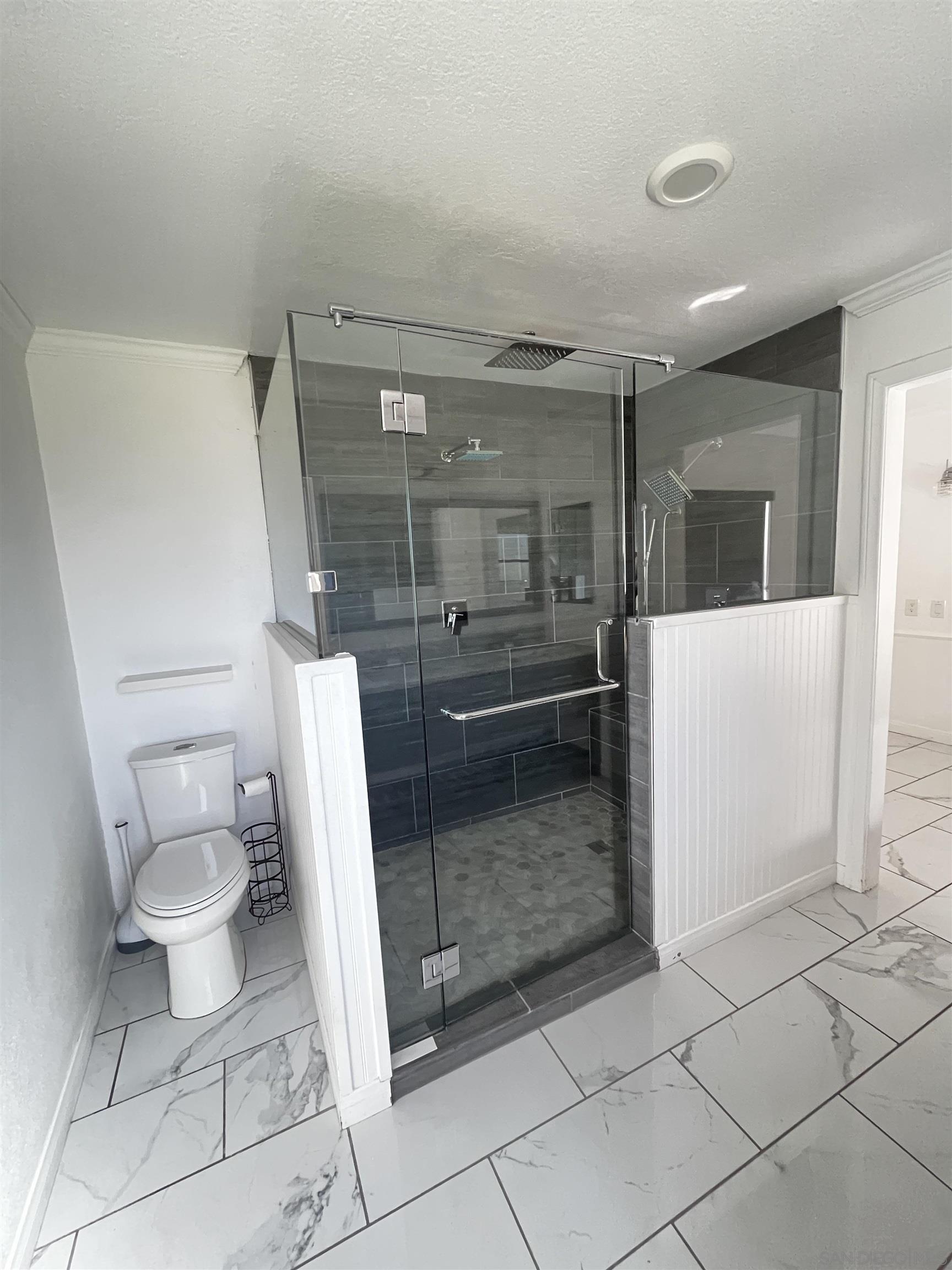 Detail Gallery Image 20 of 54 For 1625  Stewart St, Oceanside,  CA 92054 - 4 Beds | 3 Baths