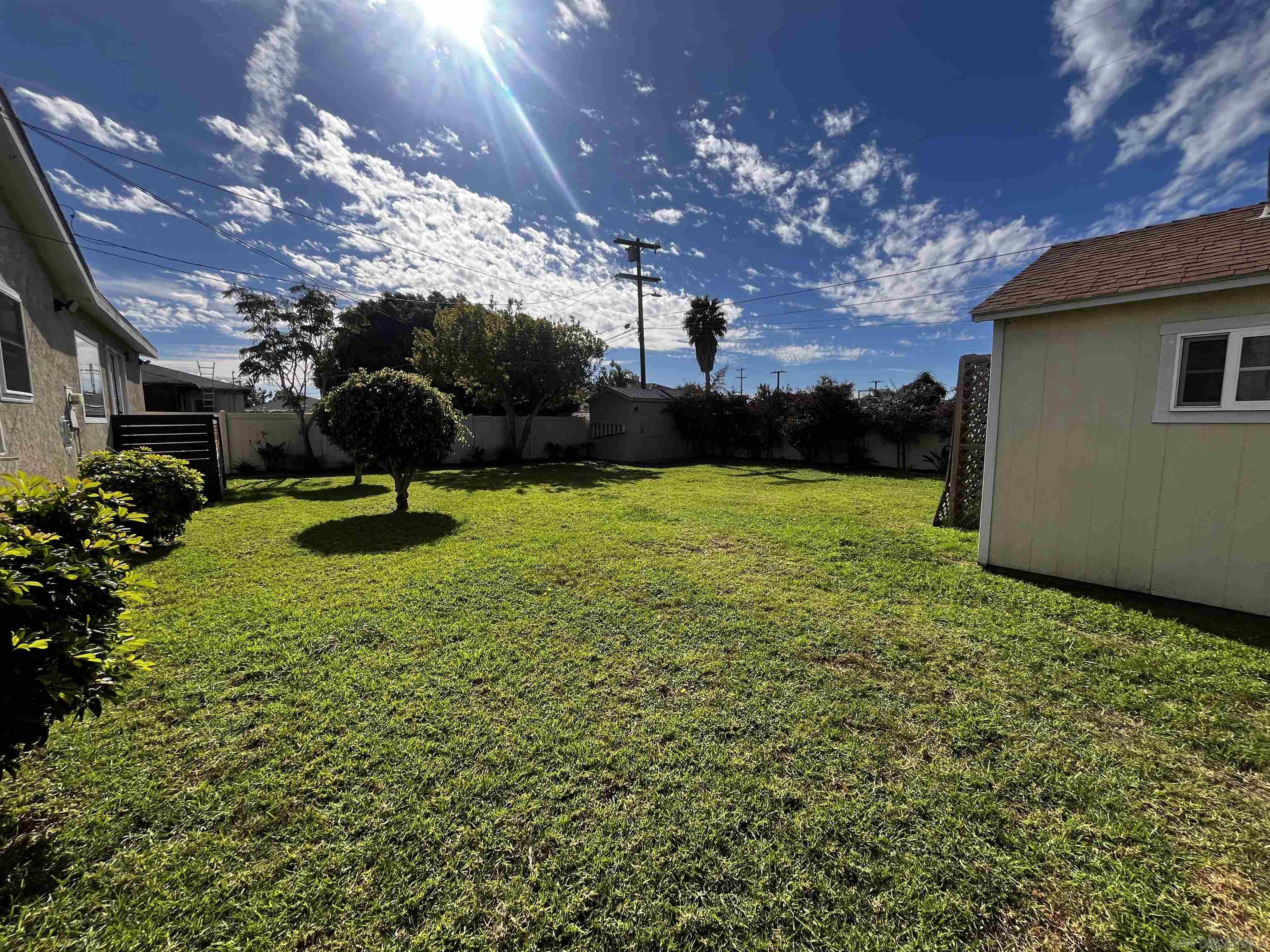Detail Gallery Image 7 of 10 For 1625  Stewart St, Oceanside,  CA 92054 - 4 Beds | 3 Baths