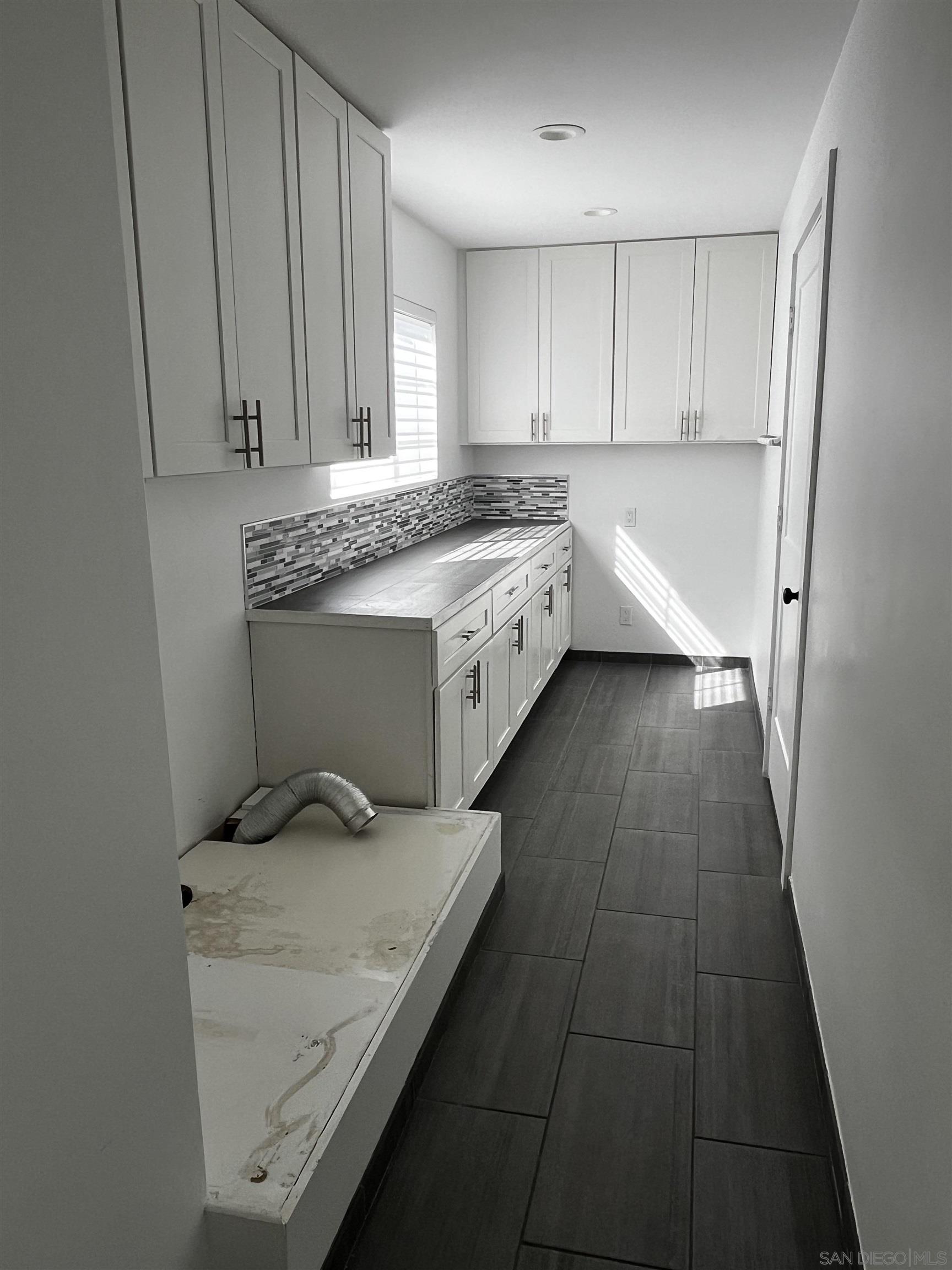 Detail Gallery Image 10 of 54 For 1625  Stewart St, Oceanside,  CA 92054 - 4 Beds | 3 Baths