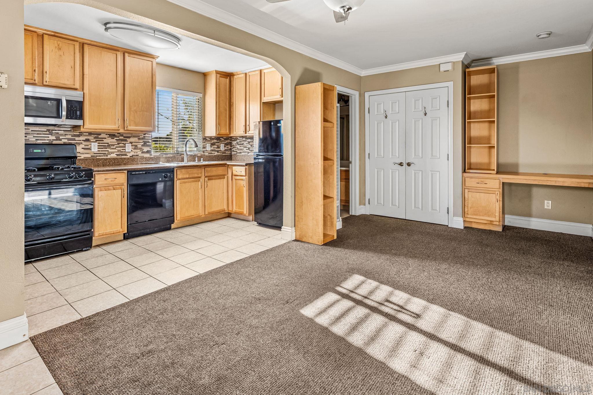 Detail Gallery Image 16 of 24 For 6101  Adelaide Ave  #102,  San Diego,  CA 92115 - 0 Beds | 1 Baths