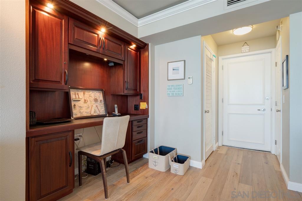 Detail Gallery Image 11 of 23 For 1720  Avenida Del Mundo  1607, Coronado,  CA 92118 - 1 Beds | 1/1 Baths