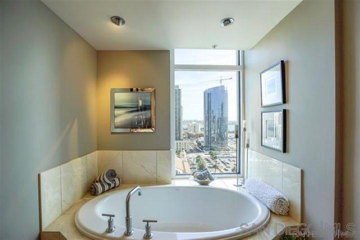 Detail Gallery Image 12 of 21 For 1262  Kettner  #2204,  San Diego,  CA 92101 - 2 Beds | 2 Baths