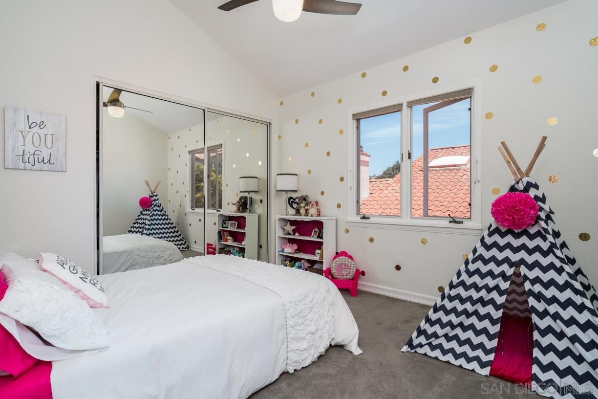 Detail Gallery Image 16 of 28 For 3057  Caminito Sagunto, Del Mar,  CA 92014 - 5 Beds | 3 Baths