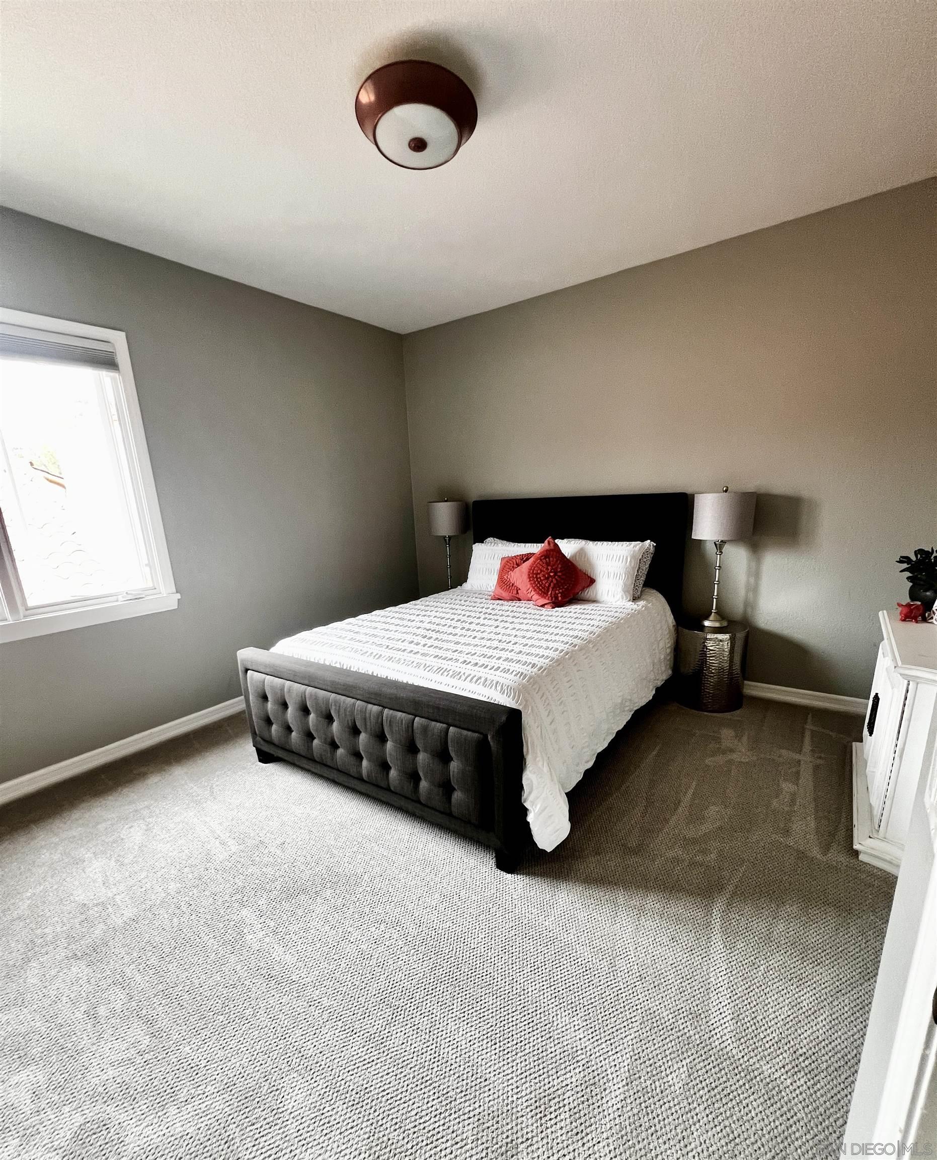 Detail Gallery Image 17 of 28 For 3057  Caminito Sagunto, Del Mar,  CA 92014 - 5 Beds | 3 Baths