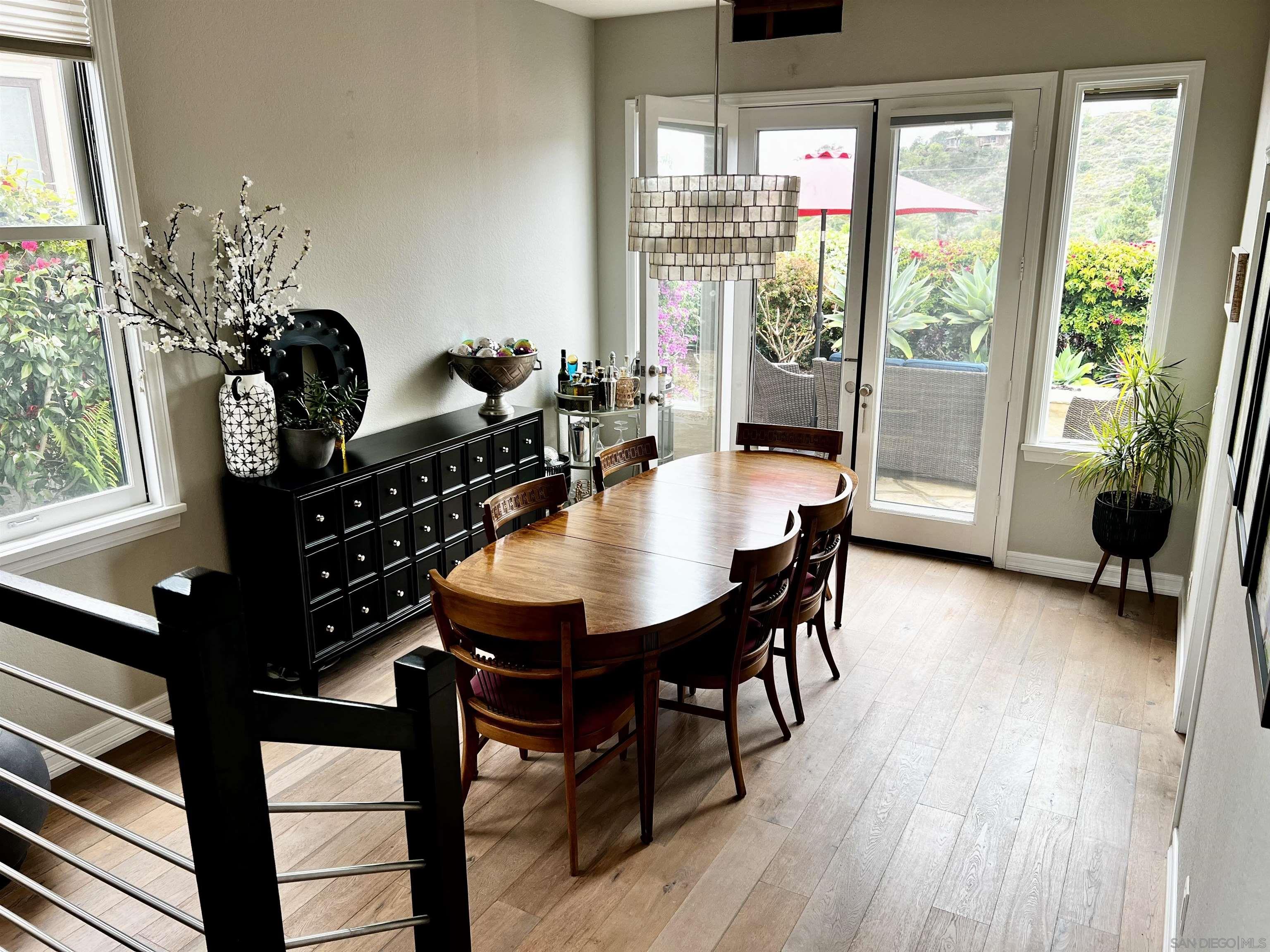 Detail Gallery Image 7 of 28 For 3057  Caminito Sagunto, Del Mar,  CA 92014 - 5 Beds | 3 Baths