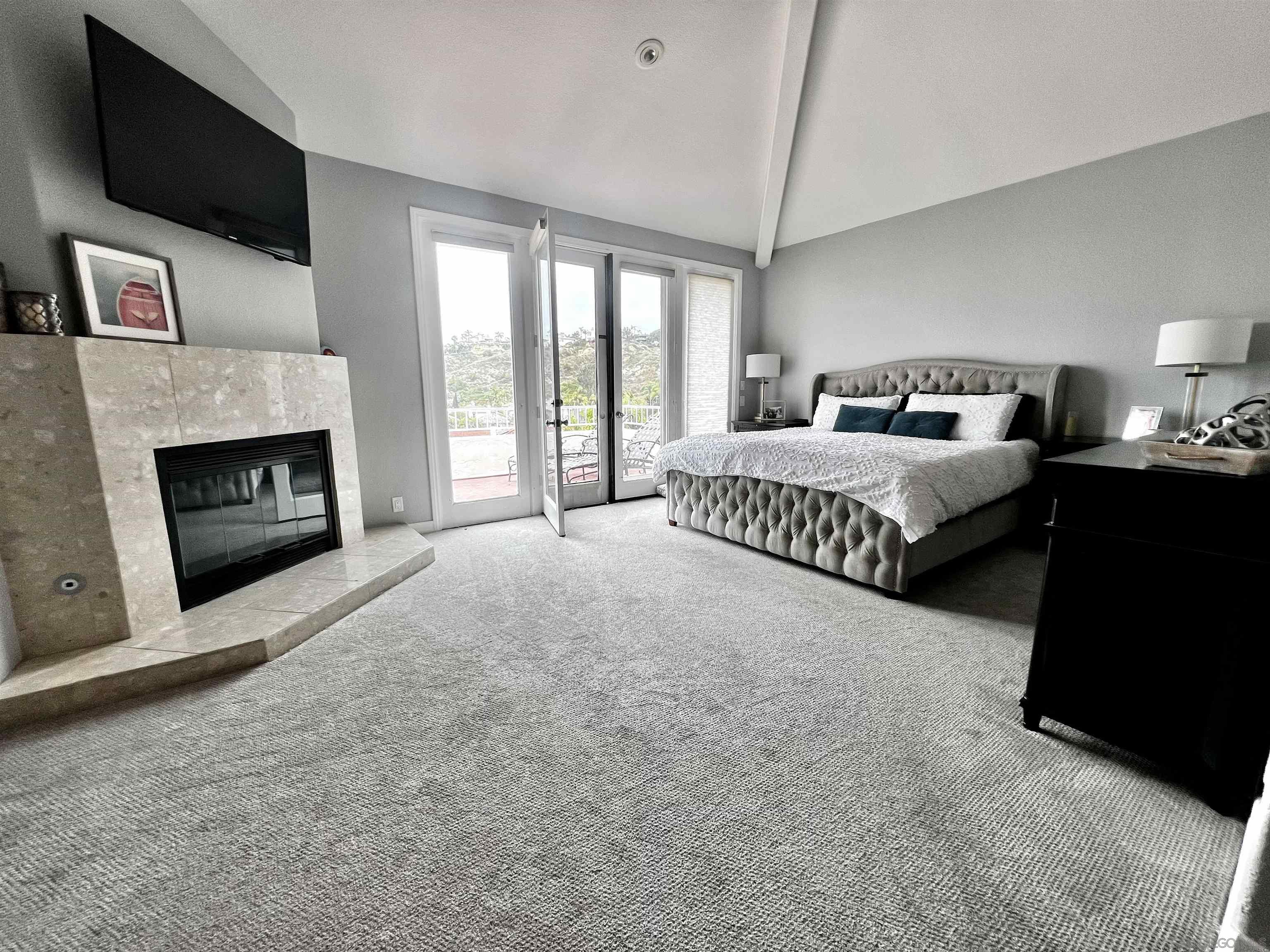 Detail Gallery Image 10 of 28 For 3057  Caminito Sagunto, Del Mar,  CA 92014 - 5 Beds | 3 Baths