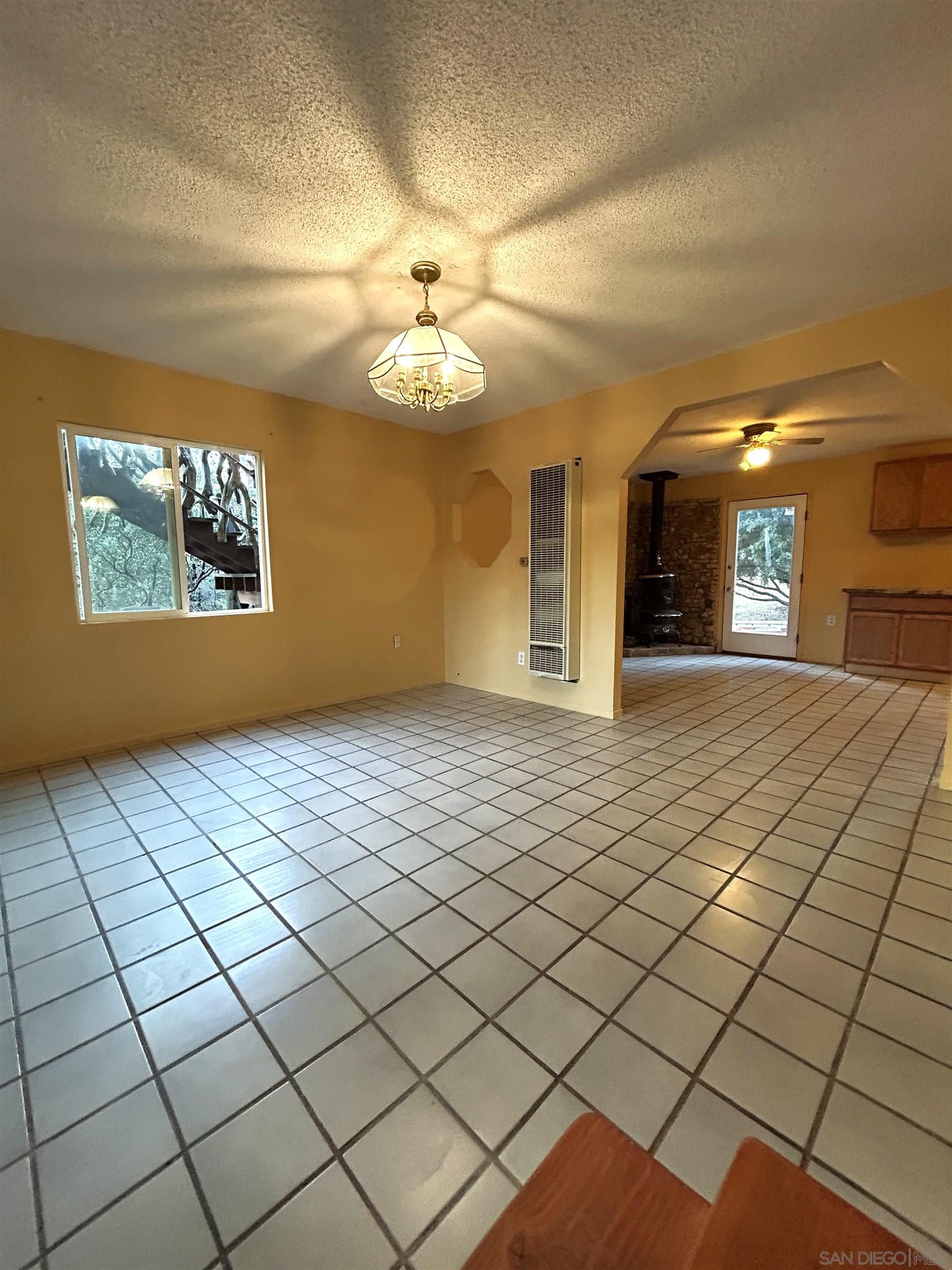 Detail Gallery Image 11 of 23 For 721  Pine Cone Drive, Julian,  CA 92036 - 2 Beds | 2 Baths