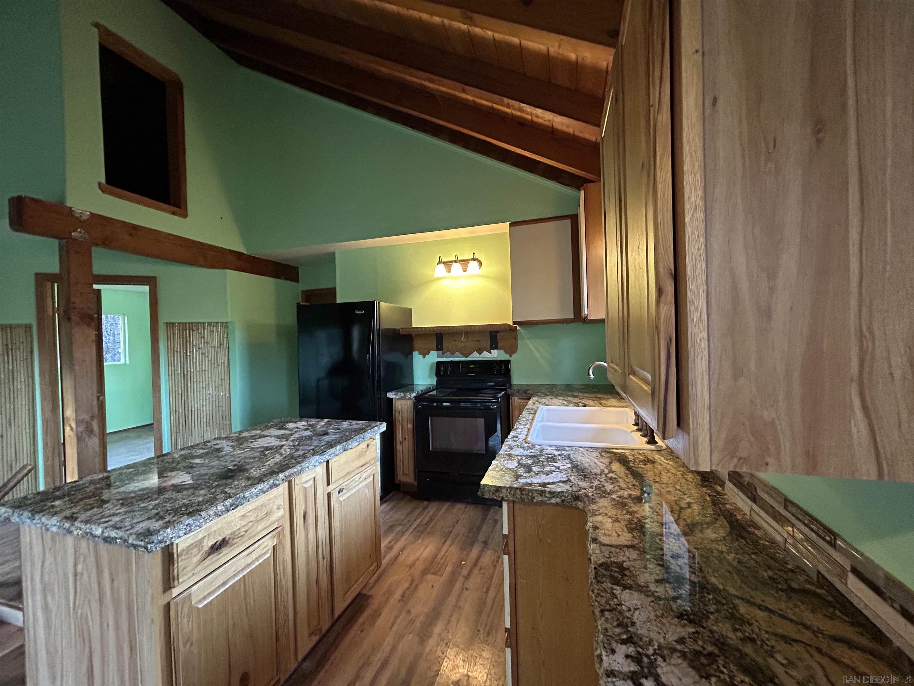 Detail Gallery Image 5 of 19 For 721  Pine Cone Drive, Julian,  CA 92036 - 2 Beds | 2 Baths