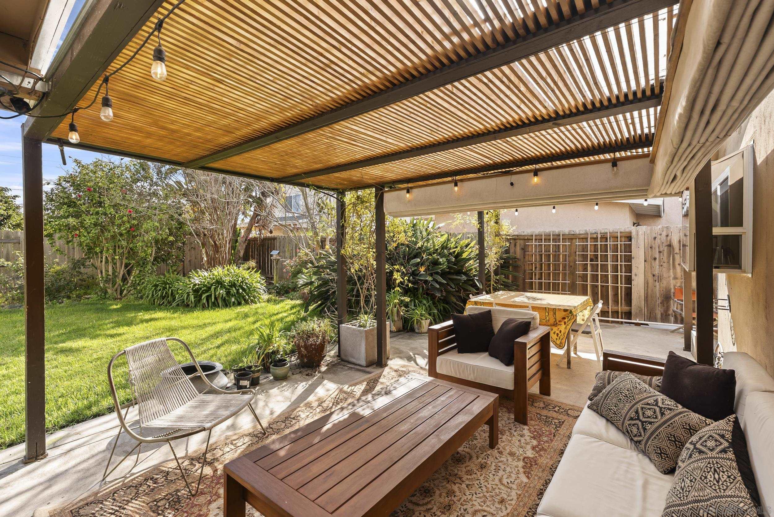 Detail Gallery Image 10 of 12 For 4635  Cheshire St, San Diego,  CA 92117 - 3 Beds | 1 Baths