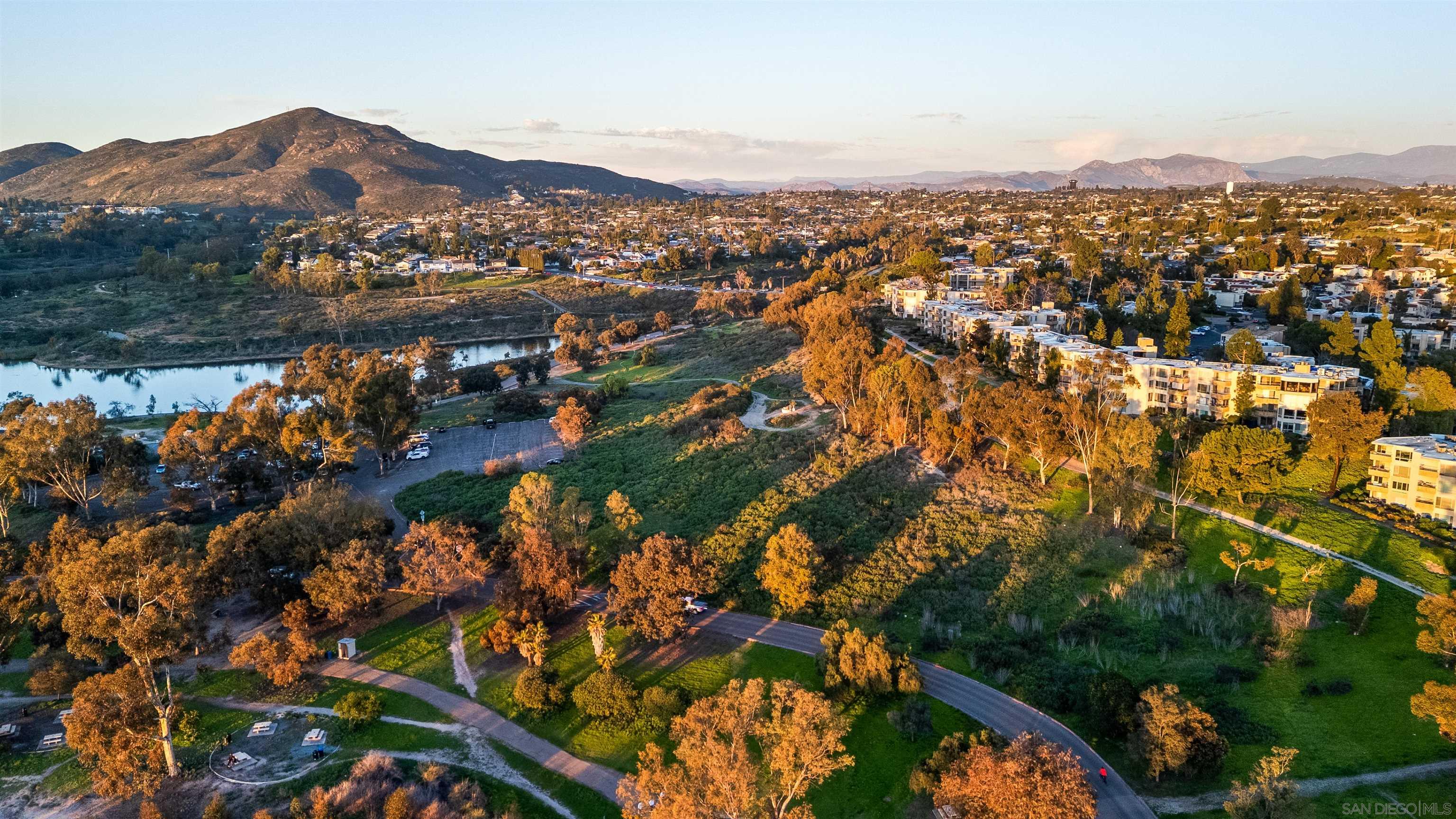 Detail Gallery Image 34 of 41 For 5700  Baltimore Dr  #202,  La Mesa,  CA 91942 - 2 Beds | 2/1 Baths
