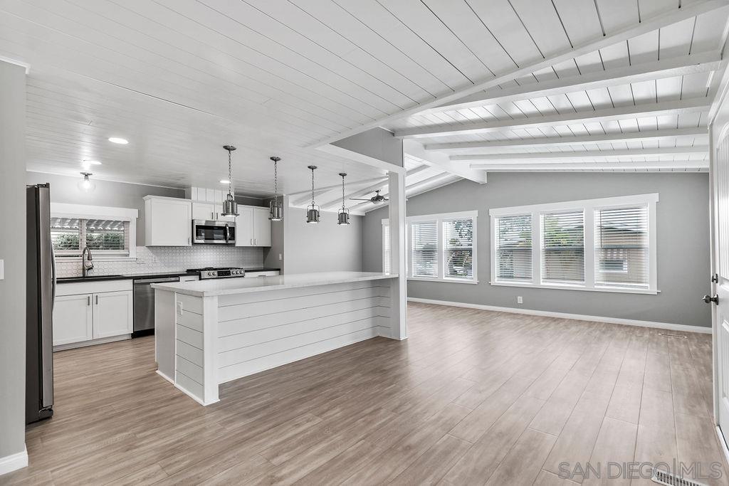 Front Image Thumbnail for SD260002036