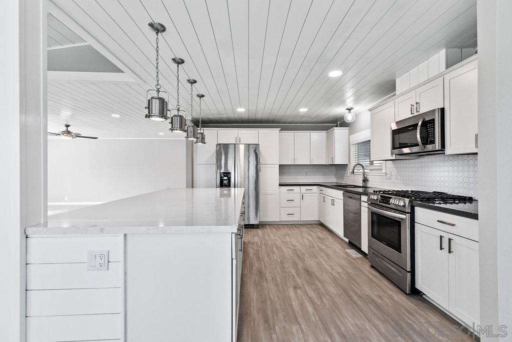 Detail Gallery Image 6 of 48 For 1930 W San Marcos Boulevard  #306,  San Marcos,  CA 92078 - 2 Beds | 2 Baths