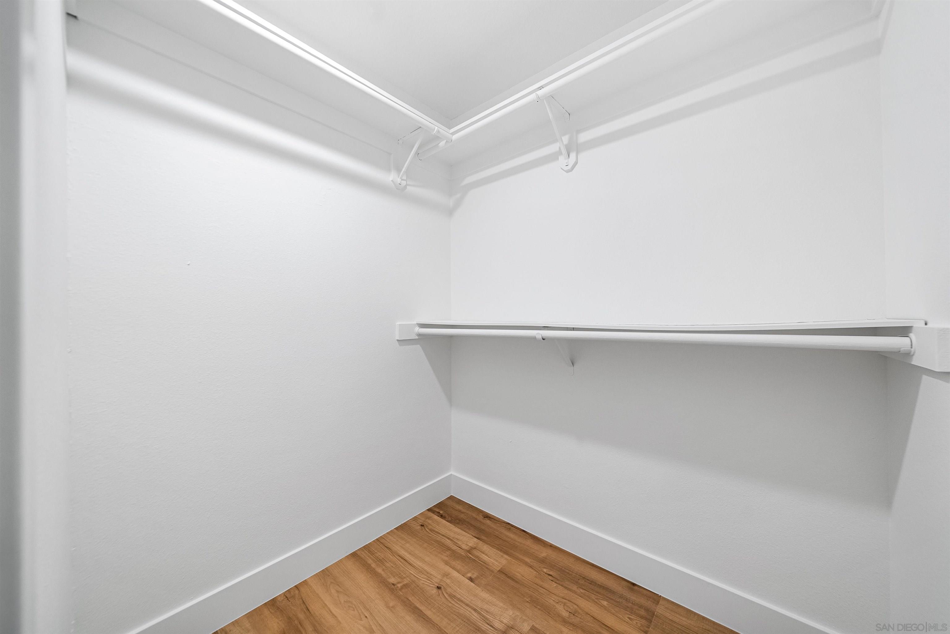 Detail Gallery Image 14 of 24 For 460  Las Brisas Dr, Escondido,  CA 92027 - 4 Beds | 2 Baths