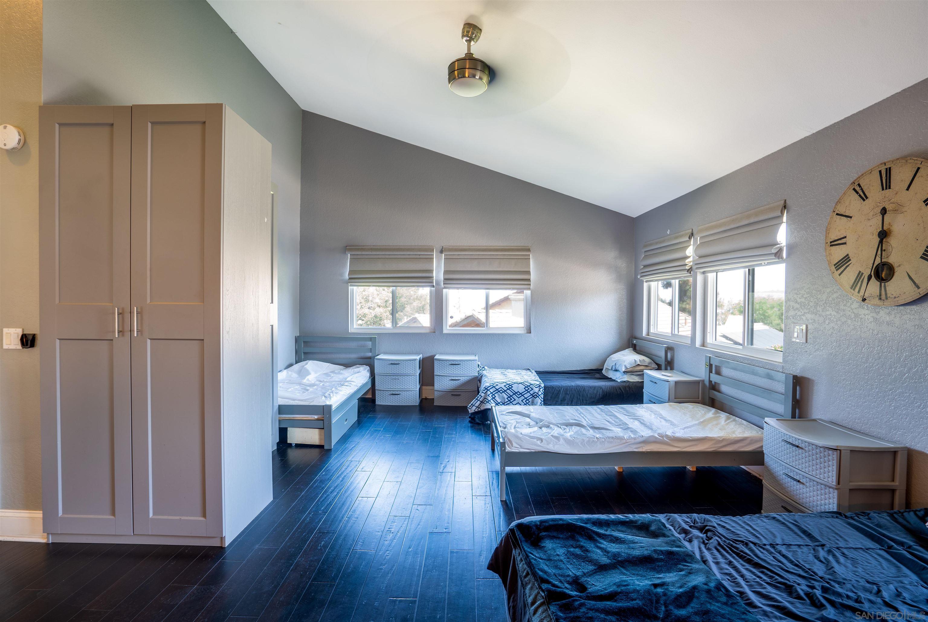 Detail Gallery Image 18 of 35 For 1116  Circle Dr, Escondido,  CA 92025 - 4 Beds | 3 Baths