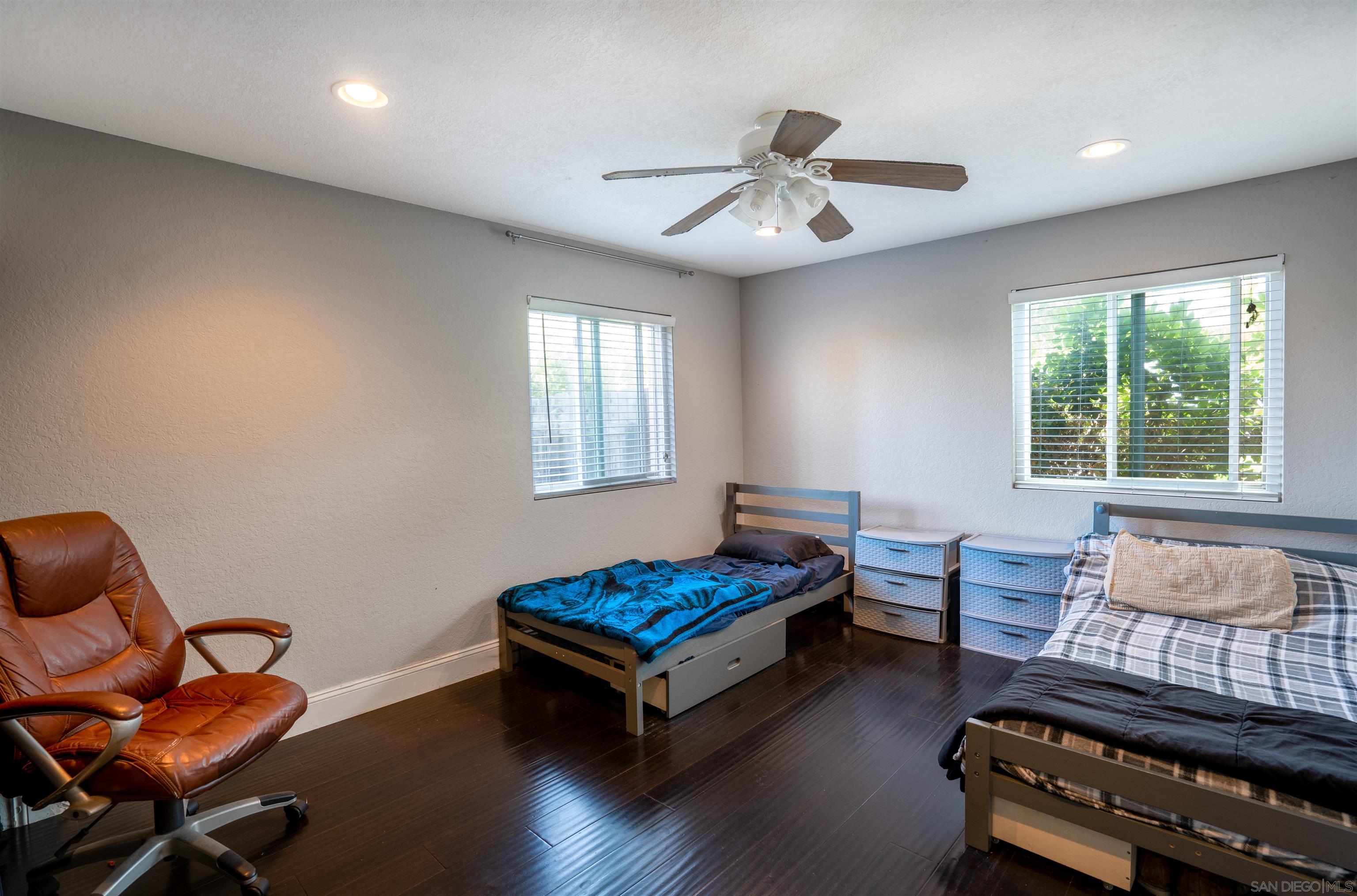 Detail Gallery Image 23 of 35 For 1116  Circle Dr, Escondido,  CA 92025 - 4 Beds | 3 Baths