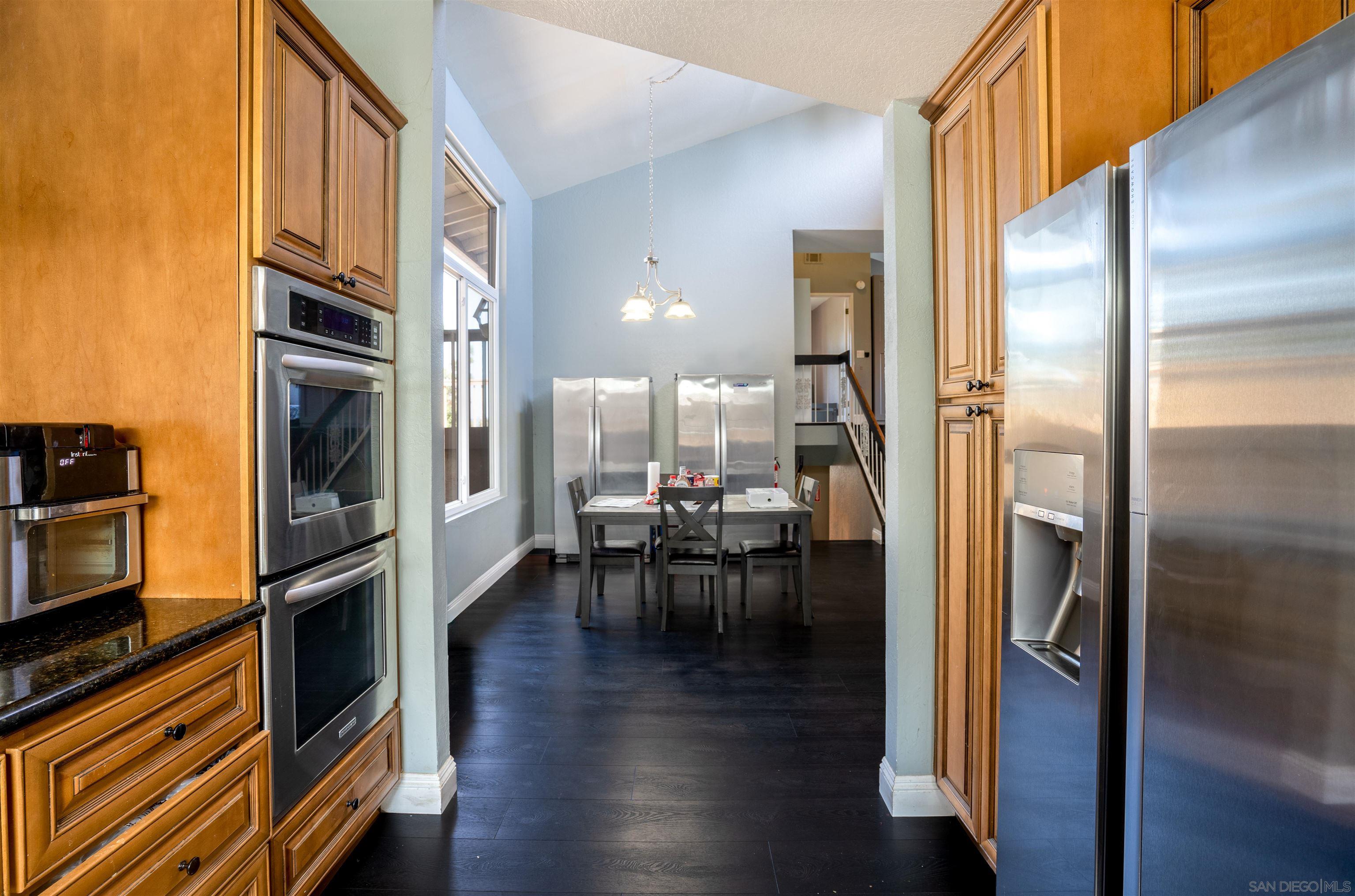 Detail Gallery Image 6 of 35 For 1116  Circle Dr, Escondido,  CA 92025 - 4 Beds | 3 Baths