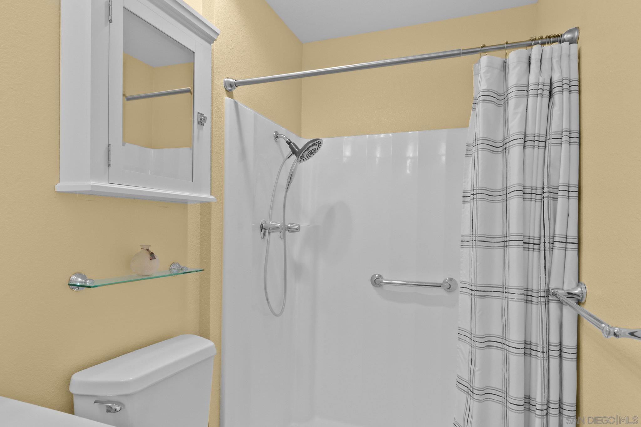 Detail Gallery Image 31 of 44 For 7835  Cowles Mountain Ct  #B6,  San Diego,  CA 92119 - 2 Beds | 2 Baths