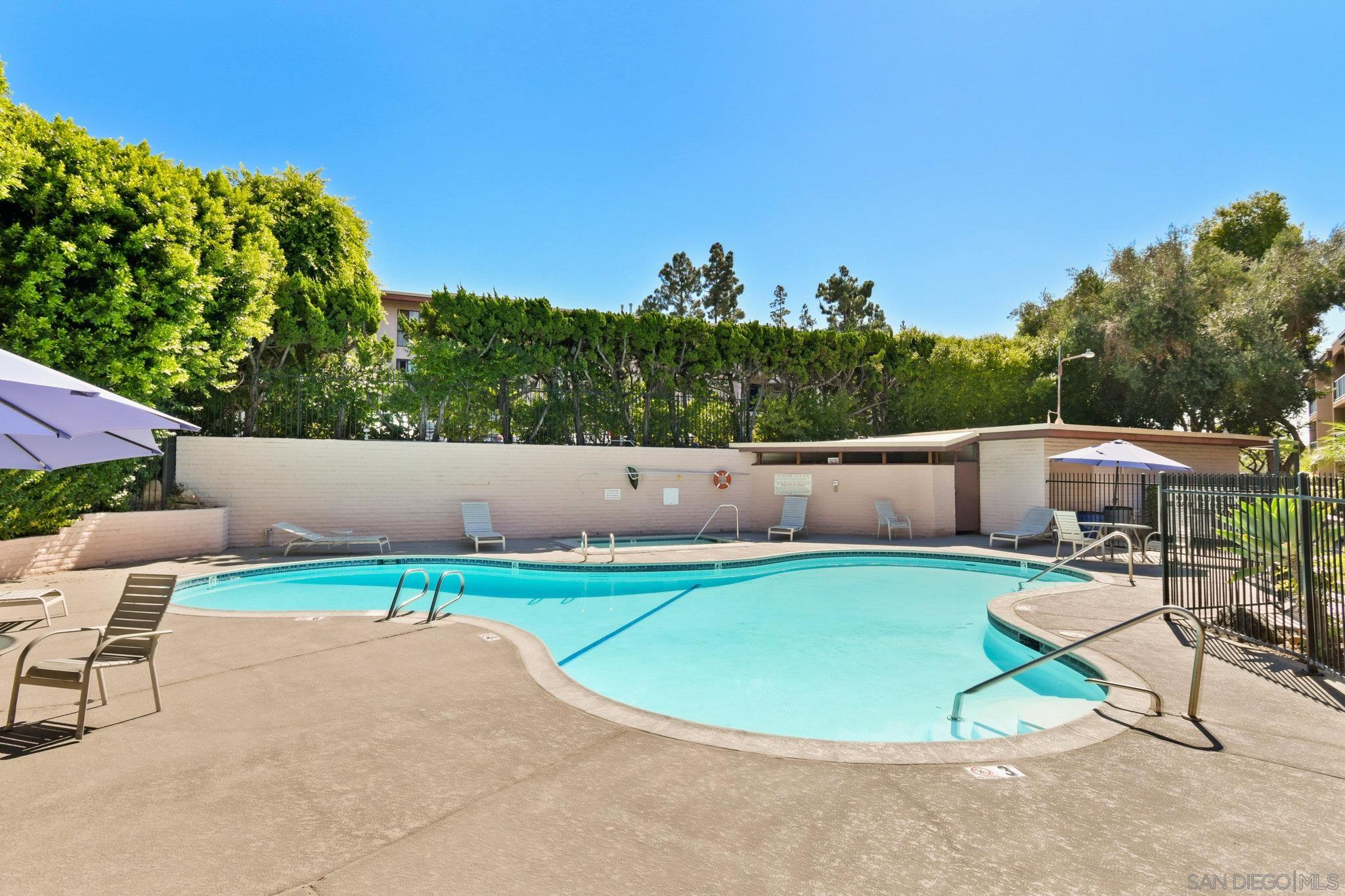 Detail Gallery Image 39 of 44 For 7835  Cowles Mountain Ct  #B6,  San Diego,  CA 92119 - 2 Beds | 2 Baths
