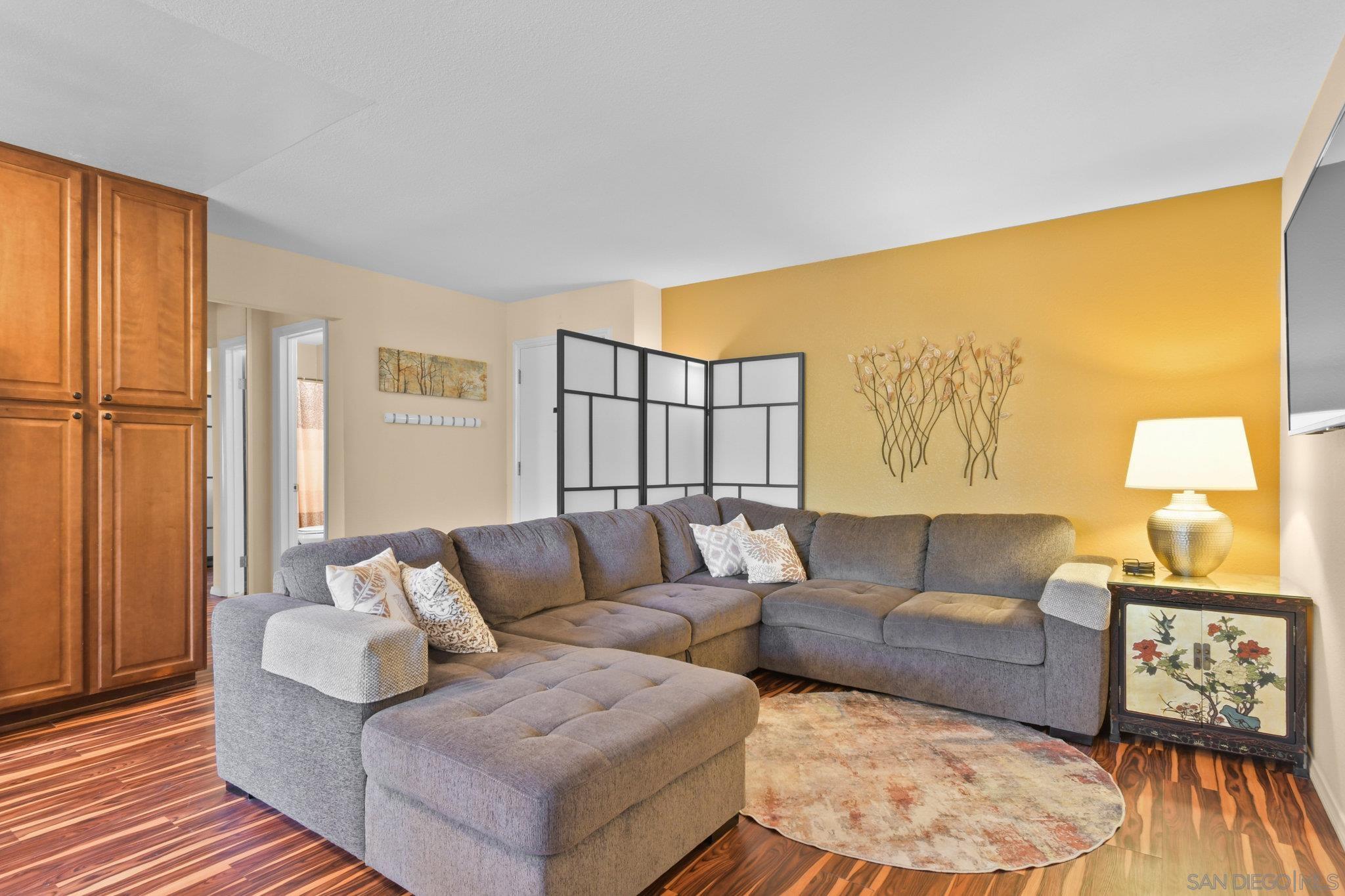 Detail Gallery Image 8 of 44 For 7835  Cowles Mountain Ct  #B6,  San Diego,  CA 92119 - 2 Beds | 2 Baths