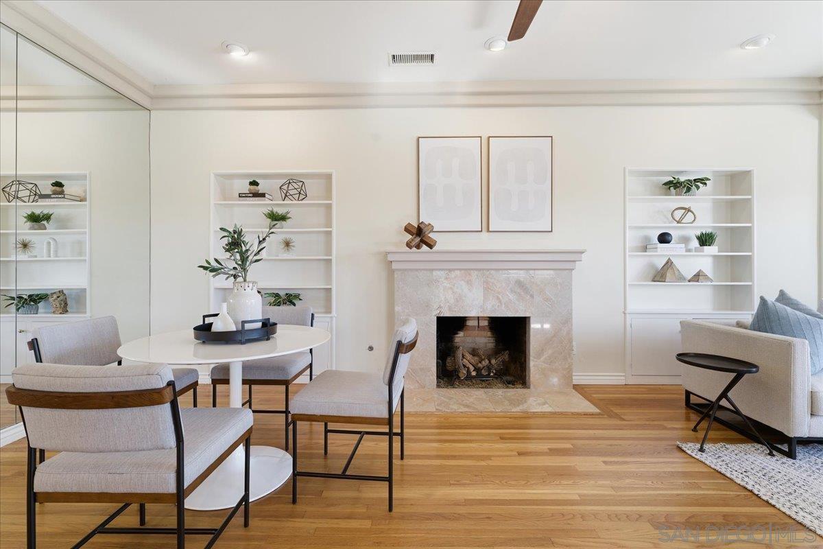 Detail Gallery Image 6 of 39 For 3634  Crown Point Dr, San Diego,  CA 92109 - 4 Beds | 3 Baths