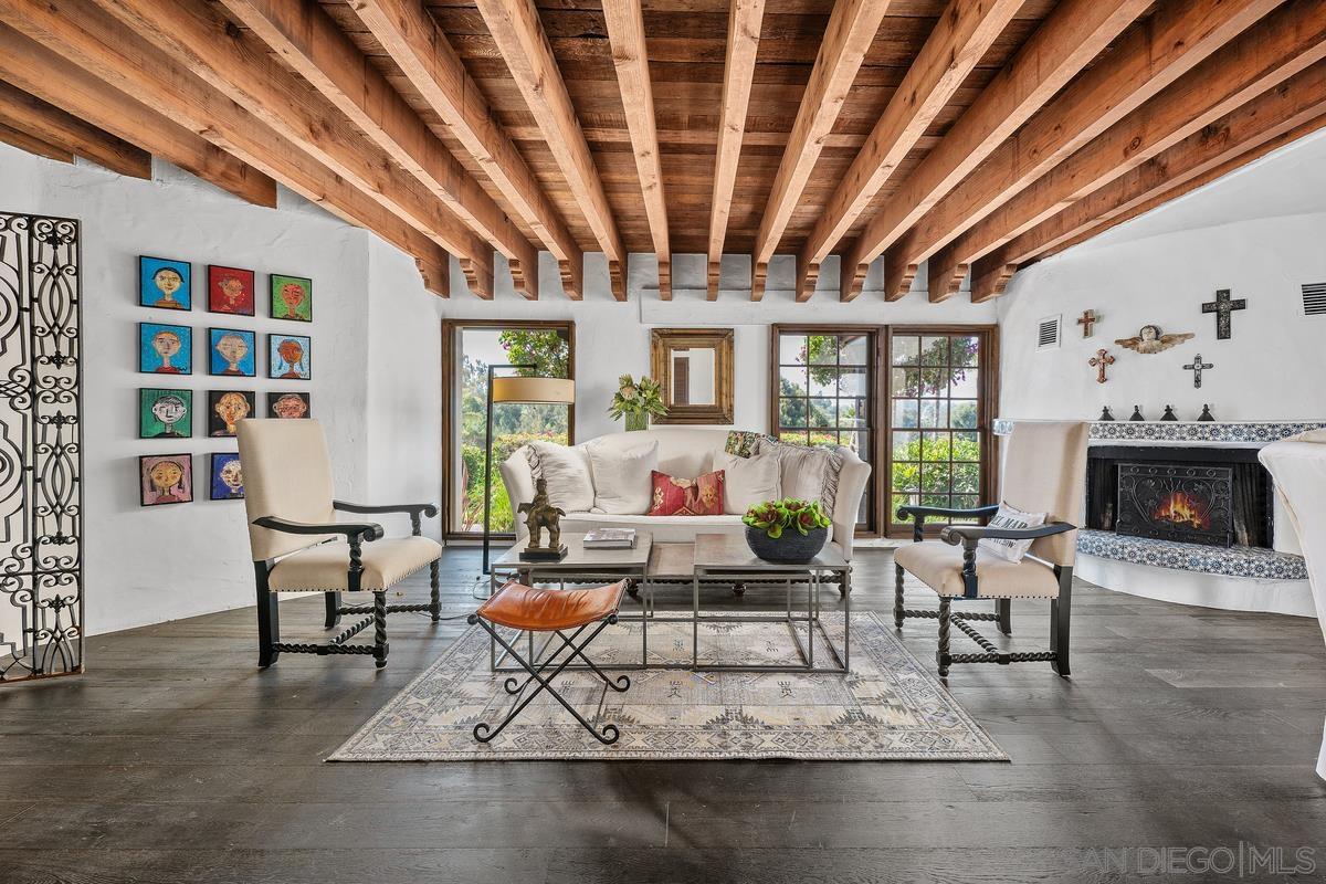 Detail Gallery Image 12 of 62 For 17507  Los Morros, Rancho Santa Fe,  CA 92067 - 5 Beds | 5 Baths