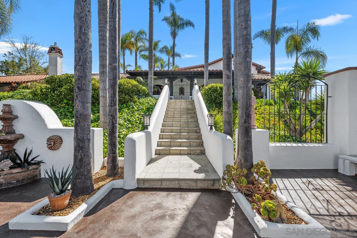 Detail Gallery Image 25 of 62 For 17507  Los Morros, Rancho Santa Fe,  CA 92067 - 5 Beds | 5 Baths