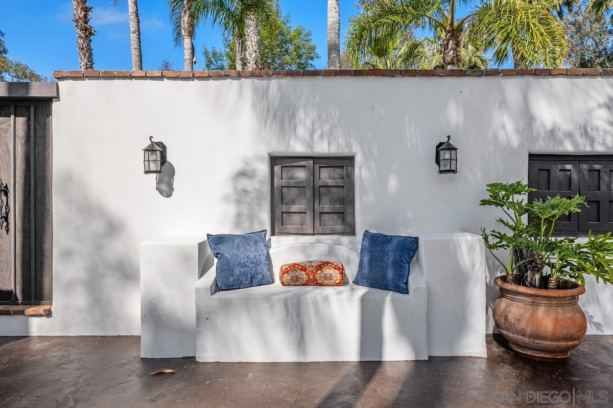 Detail Gallery Image 26 of 62 For 17507  Los Morros, Rancho Santa Fe,  CA 92067 - 5 Beds | 5 Baths