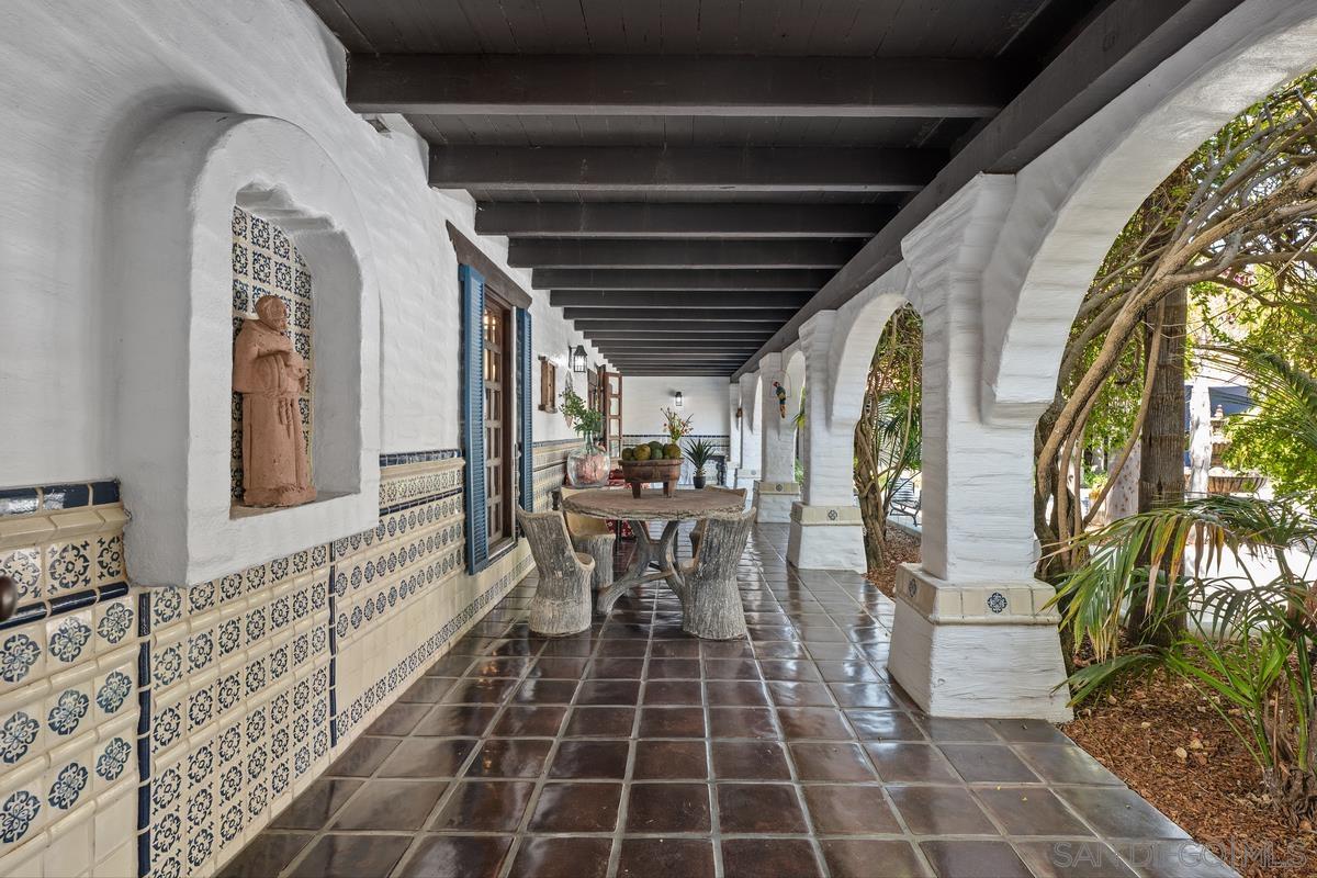 Detail Gallery Image 28 of 62 For 17507  Los Morros, Rancho Santa Fe,  CA 92067 - 5 Beds | 5 Baths