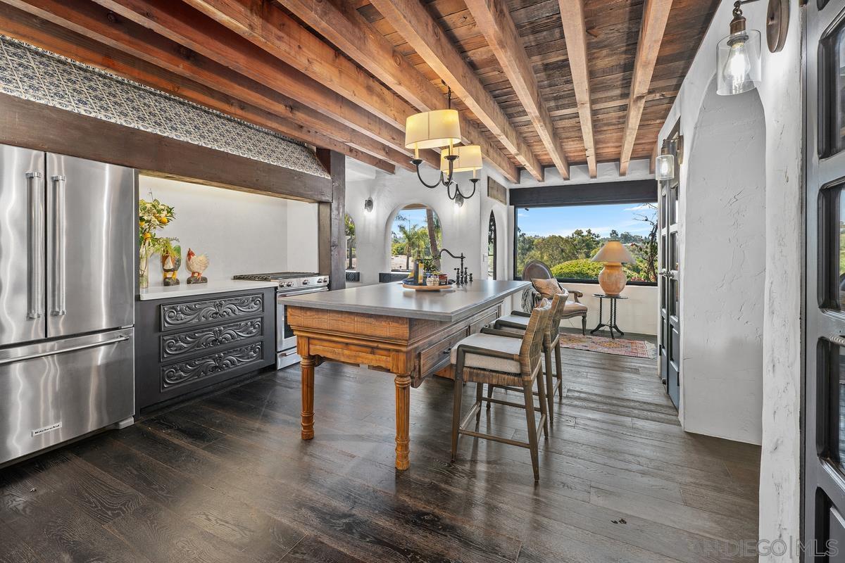 Detail Gallery Image 31 of 62 For 17507  Los Morros, Rancho Santa Fe,  CA 92067 - 5 Beds | 5 Baths