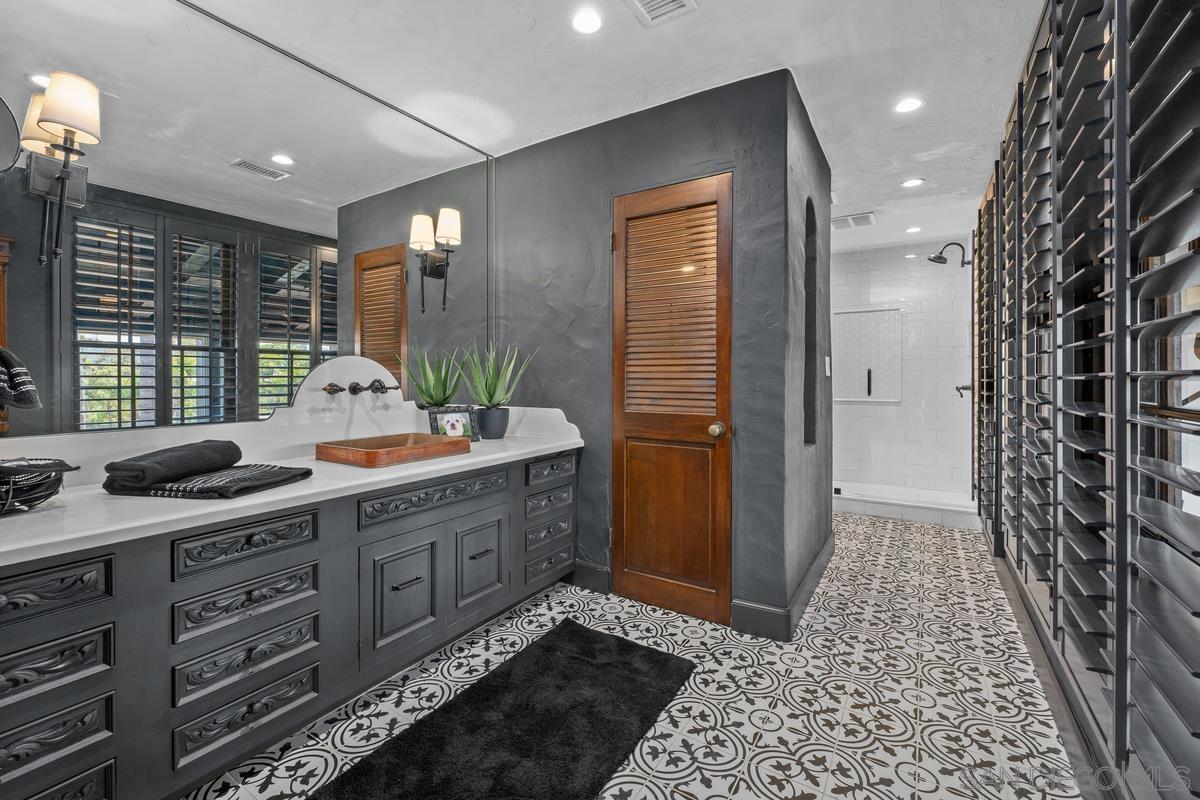 Detail Gallery Image 39 of 62 For 17507  Los Morros, Rancho Santa Fe,  CA 92067 - 5 Beds | 5 Baths